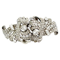 Art Deco Diamond Double Clip Brooch/Pendant in Platinum, 7.68 Carats
