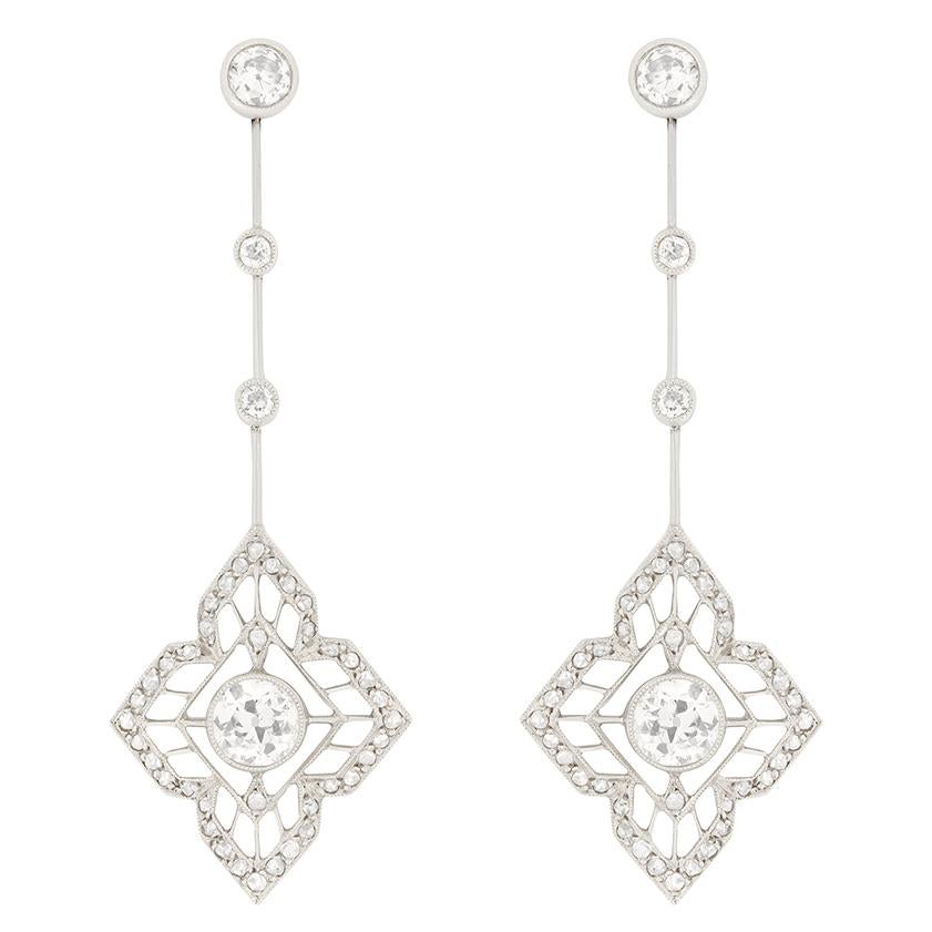 Art Deco Diamond Drop Earrings, circa 1920s In Good Condition For Sale In London, GB