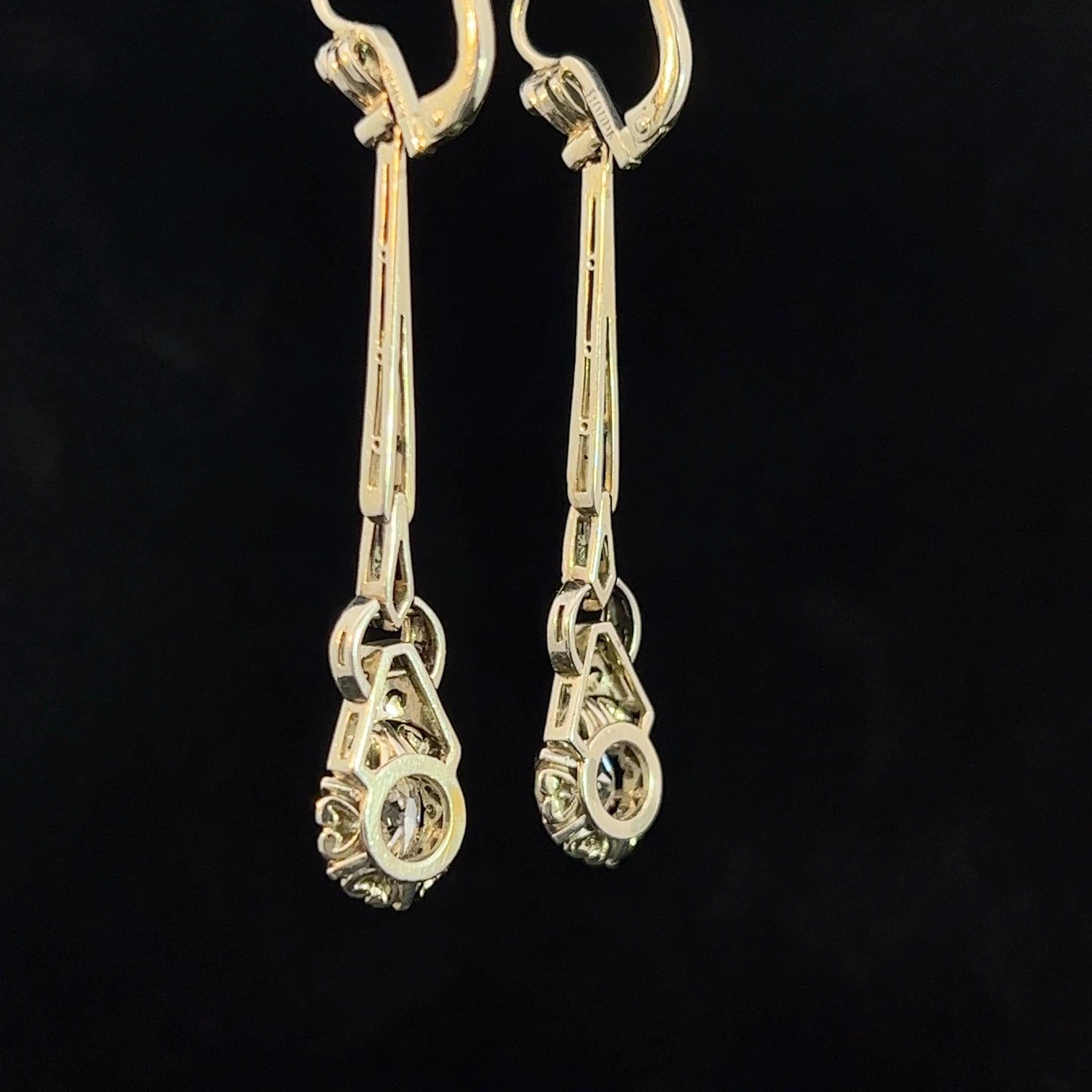 Women's or Men's Art Deco Diamond Drop Earrings Circa 1920s For Sale