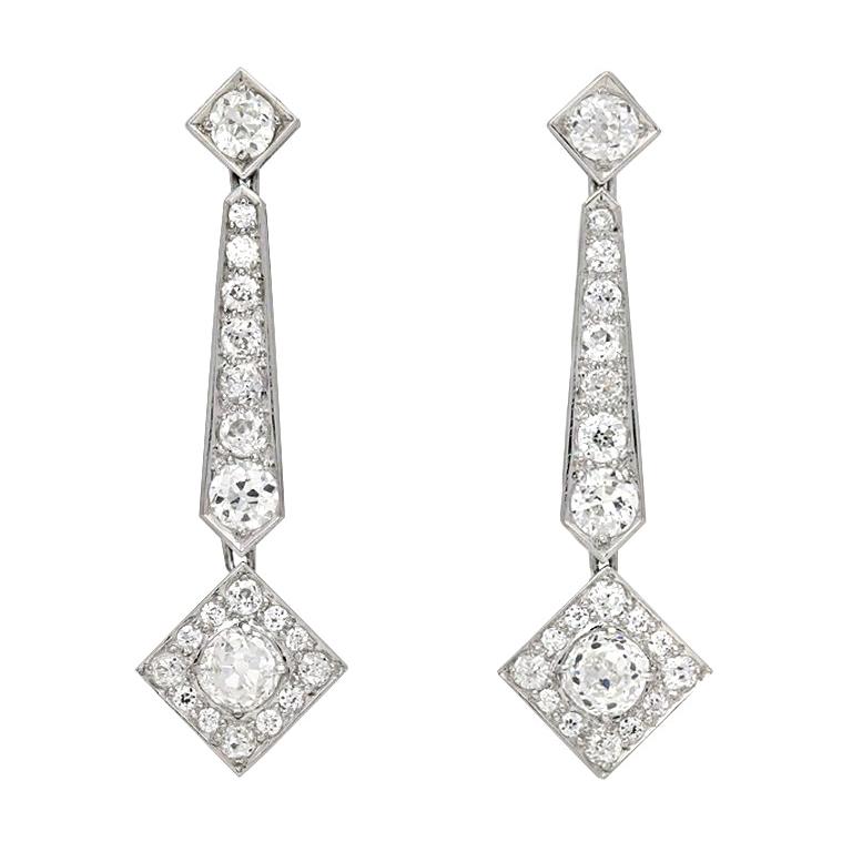 Boucles d'oreilles pendantes Art déco à diamants, vers 1925