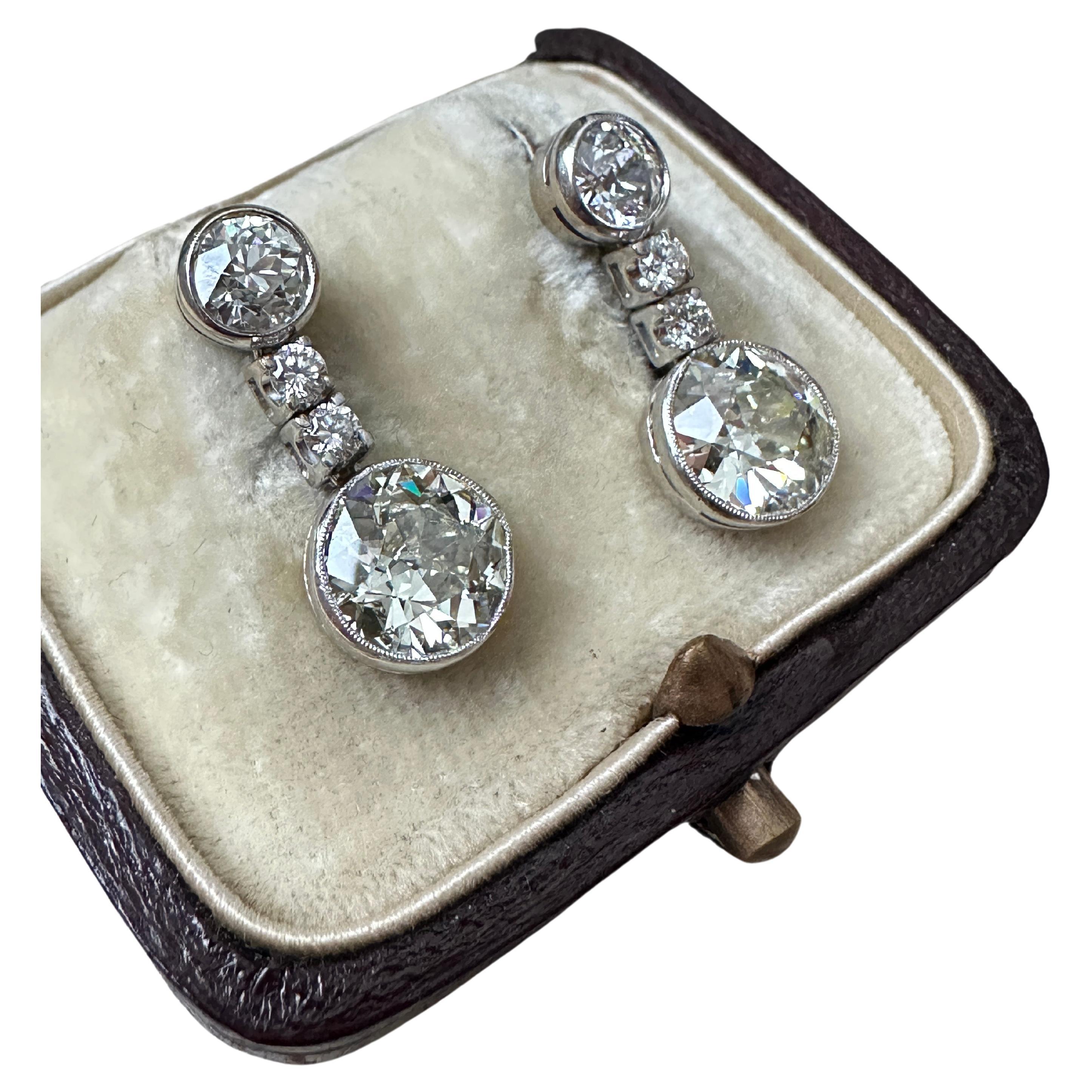 Art Deco Diamond Drop Earrings - GIA - 4.67 total carats For Sale