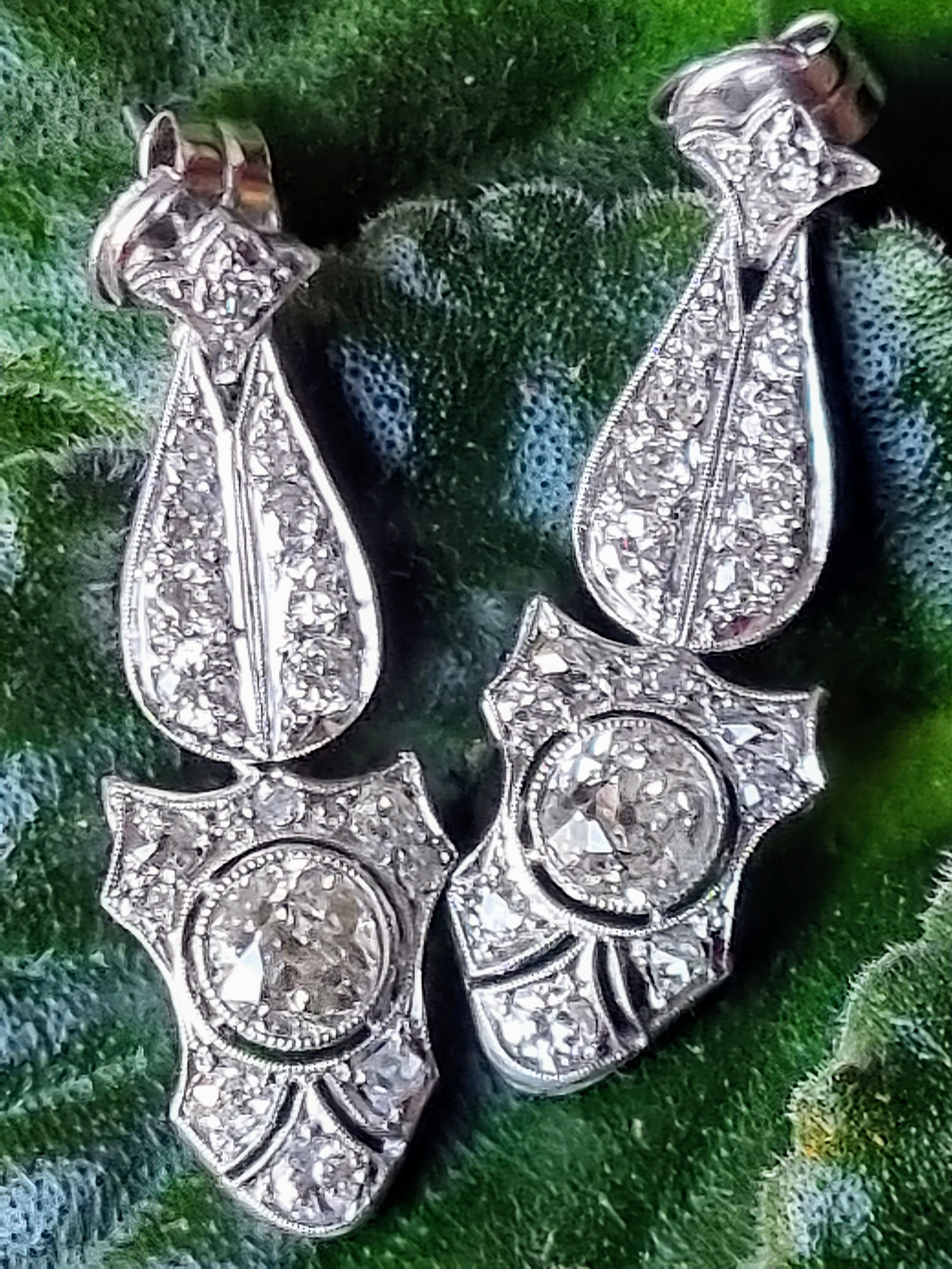 Old European Cut Art Deco Diamond Drop Earrings in Platinum Circa 1925 For Sale