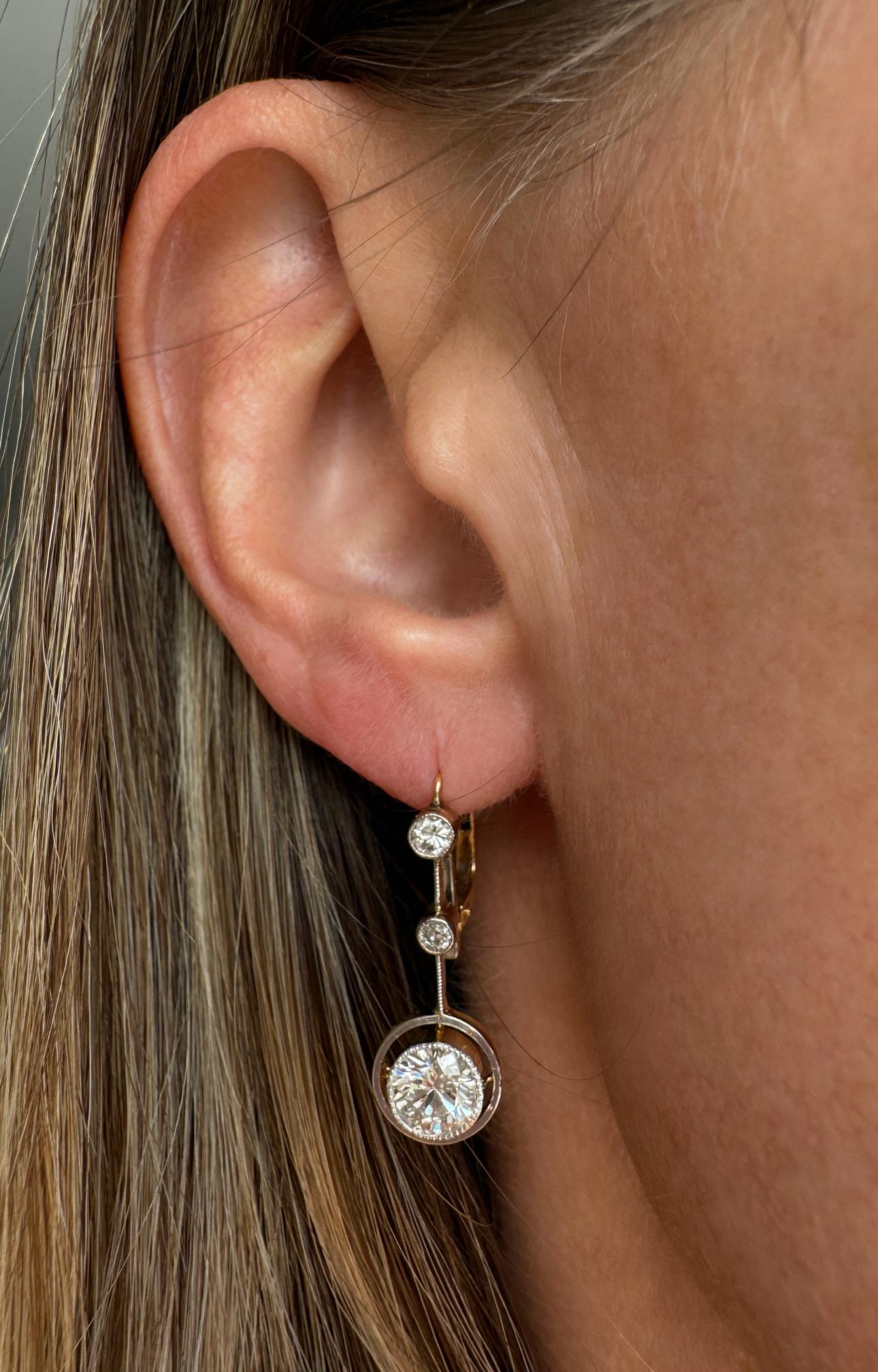 Art Deco Diamant-Tropfen-Ohrringe - VS2 H im Zustand „Gut“ im Angebot in Hummelstown, PA