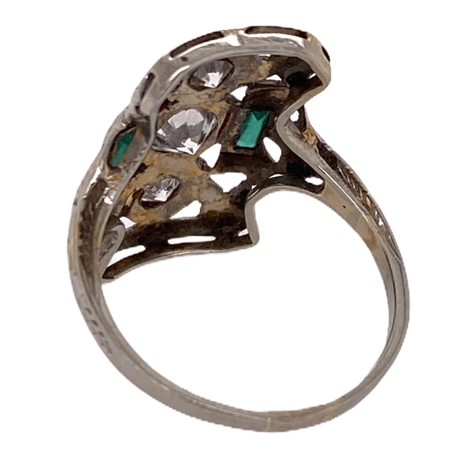 Old European Cut Art Deco Diamond Emerald Accent 18 Karat White Gold Filigree Cocktail Ring
