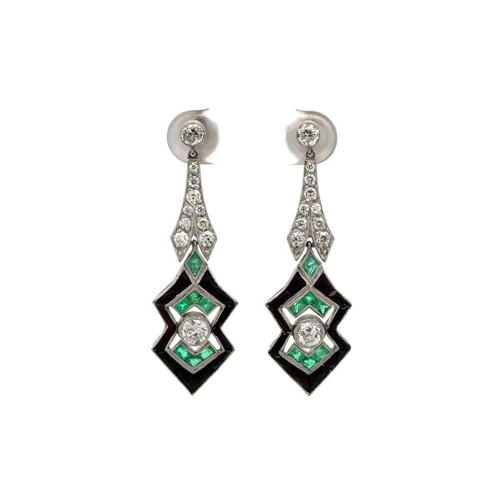Taglio misto Orecchini a goccia in platino con diamanti, smeraldi e onice in stile Art Deco in vendita