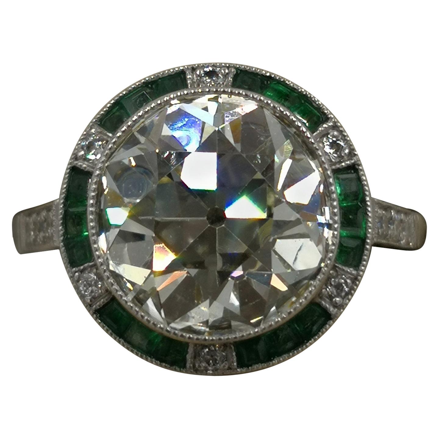 Art Deco Diamond, Emerald and Platinum Ring 3.64 Carat
