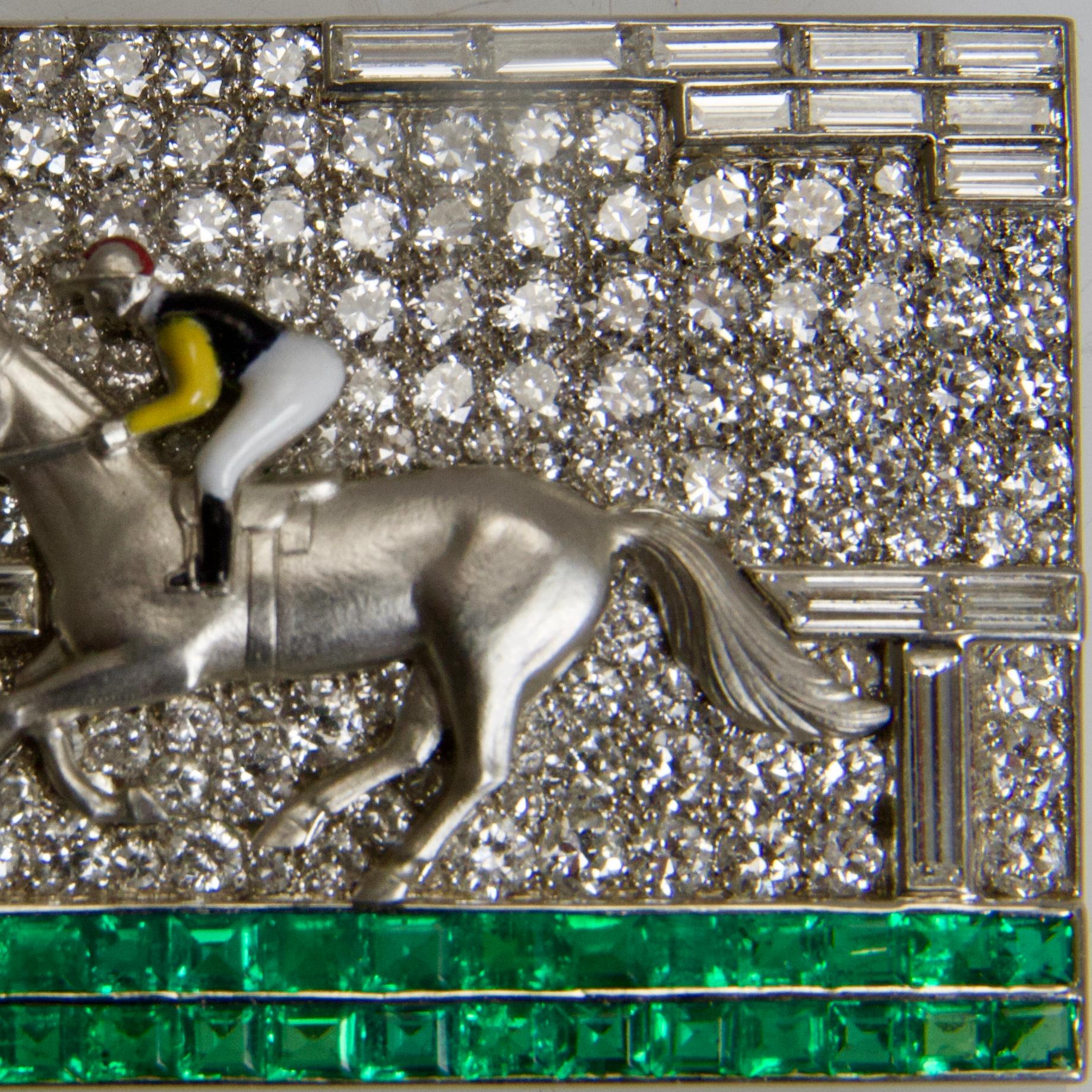 Art Deco Diamond Emerald Horse Brooch by Mayer Eliakim from Le Caire In Excellent Condition For Sale In Paris, FR