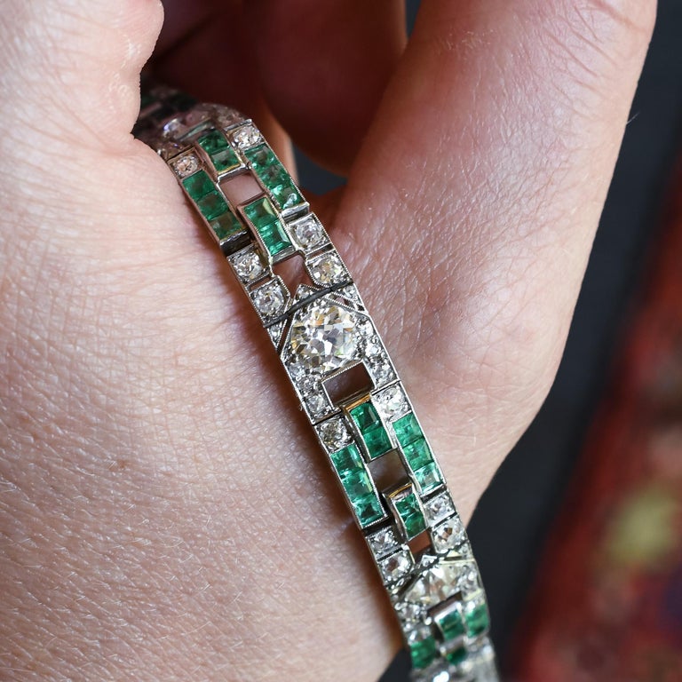 Art Deco Diamond & Emerald Platinum Panel Bracelet For Sale 1