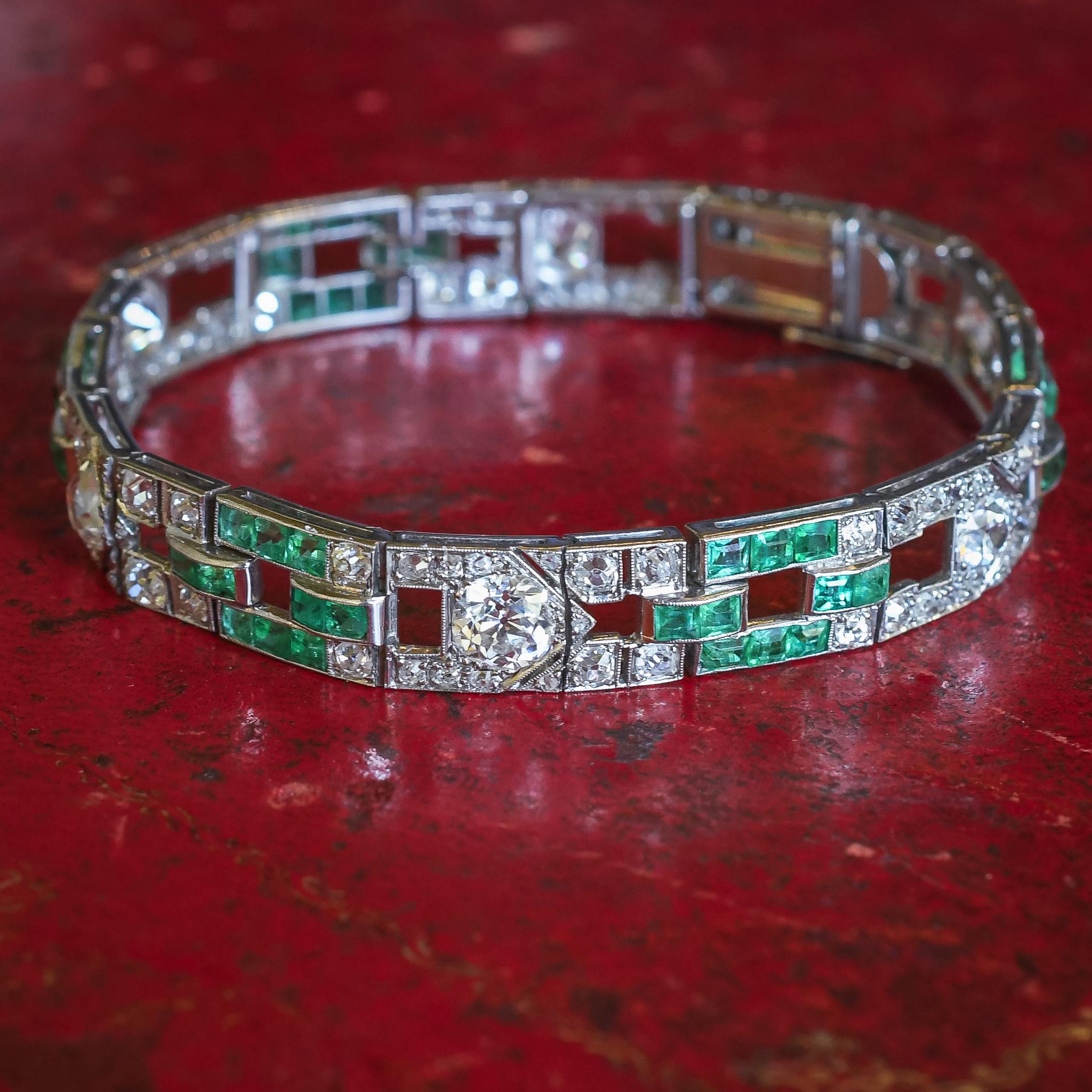 Art Deco Diamond & Emerald Platinum Panel Bracelet For Sale 2