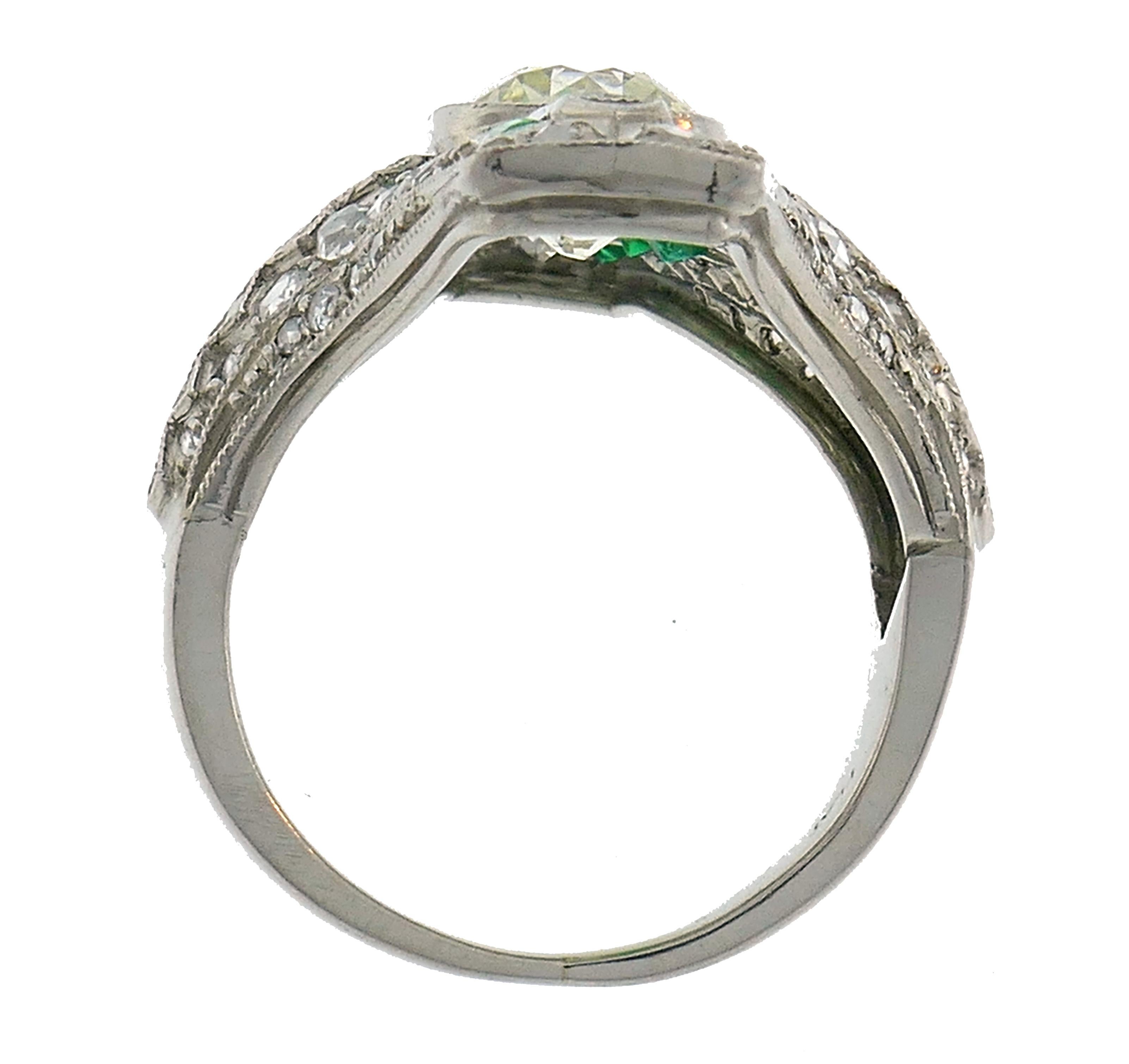 Women's Art Deco Diamond Emerald Platinum Ring For Sale