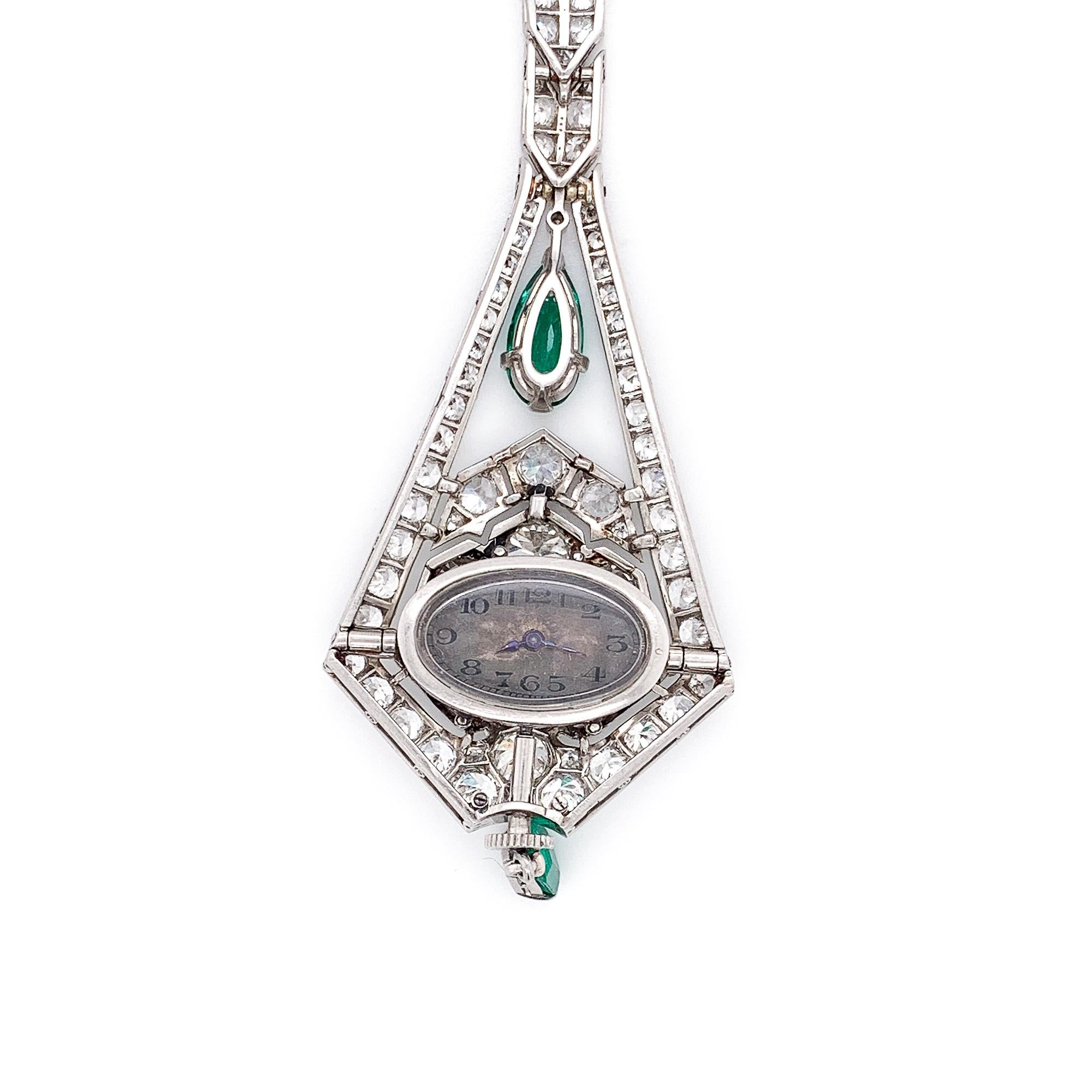 Art Deco Diamant-Smaragd-Platin-Uhr-Anhänger-Halskette (Gemischter Schliff) im Angebot
