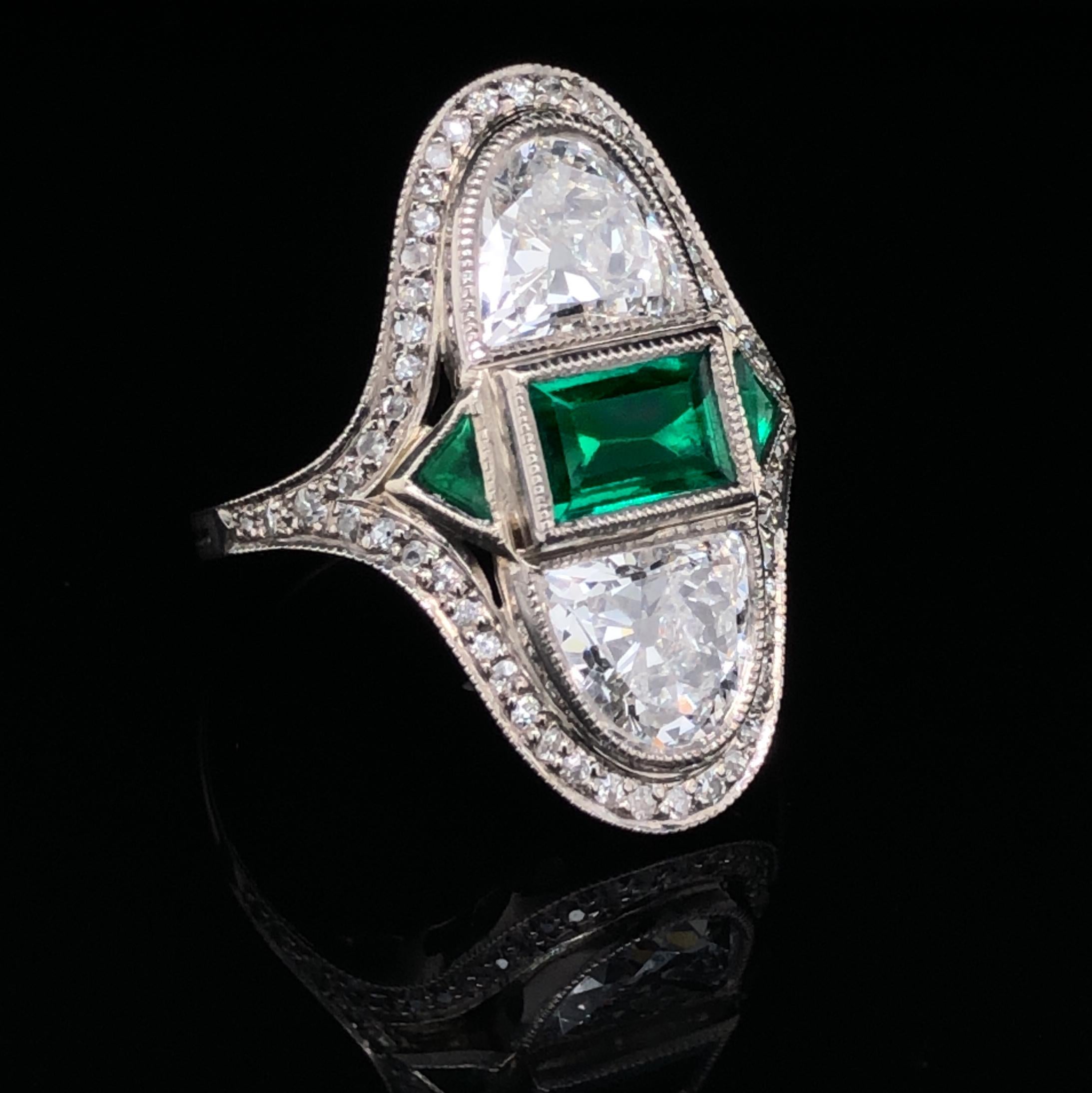 Women's Art Deco Diamond Emerald Ring, ca. 1900s