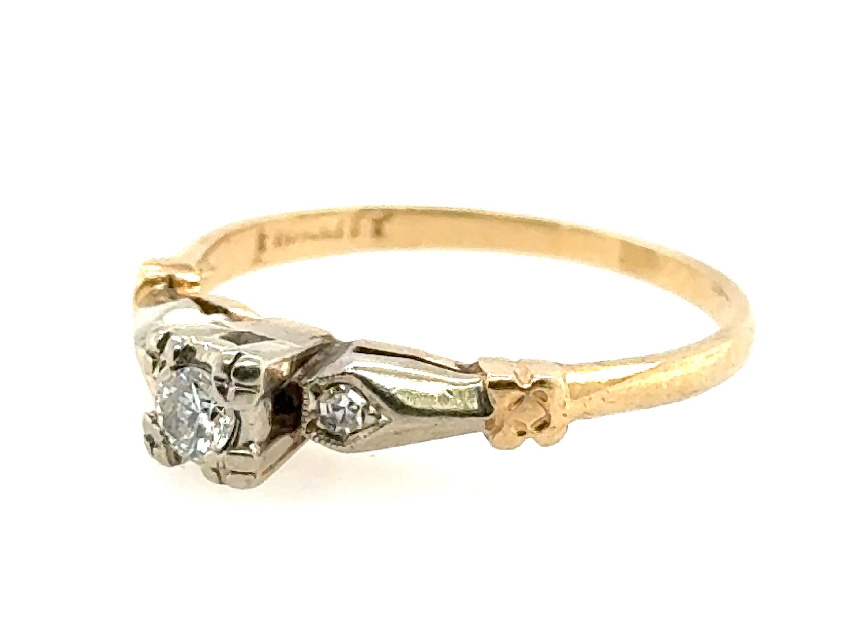 Bague de fiançailles Art Deco diamant .12ct Transitional Original 1920's Antique 14K Excellent état - En vente à Dearborn, MI