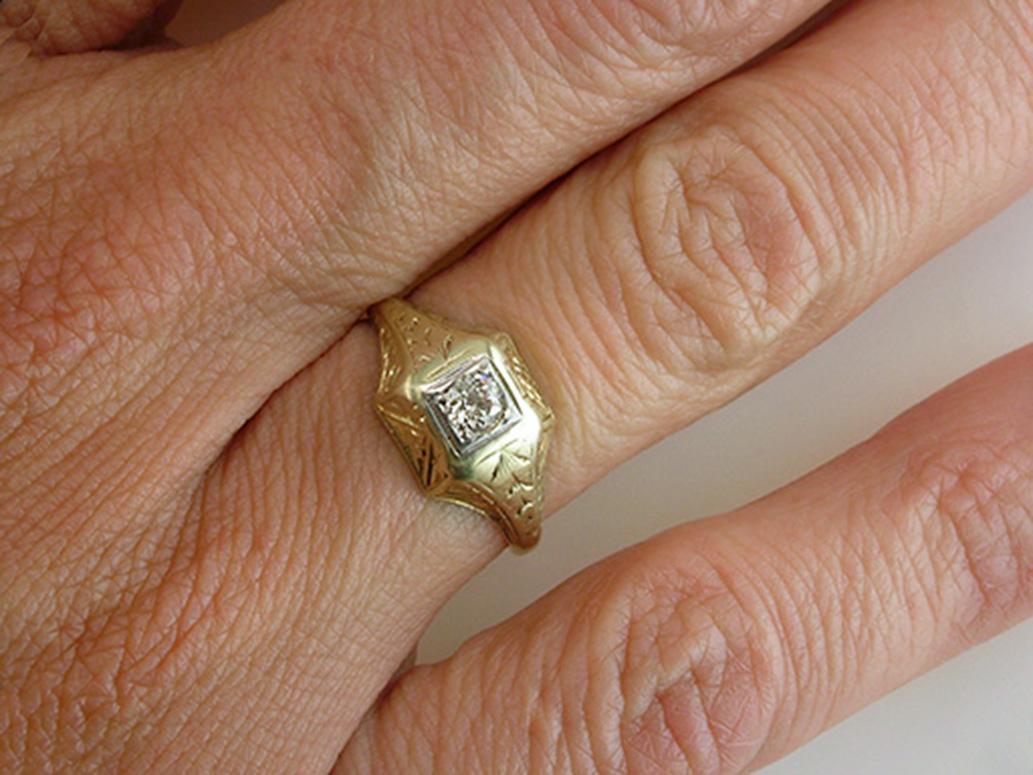 Art Deco Diamond Ring .15ct Old European Cut Original 1910's Antique 14K Gold 2