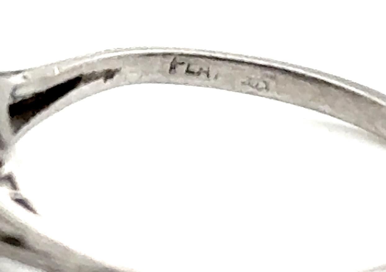 Anello di fidanzamento con diamante Art Deco da 0,40 carati solitario in filigrana estratto nel 1930 in platino In condizioni ottime in vendita a Dearborn, MI