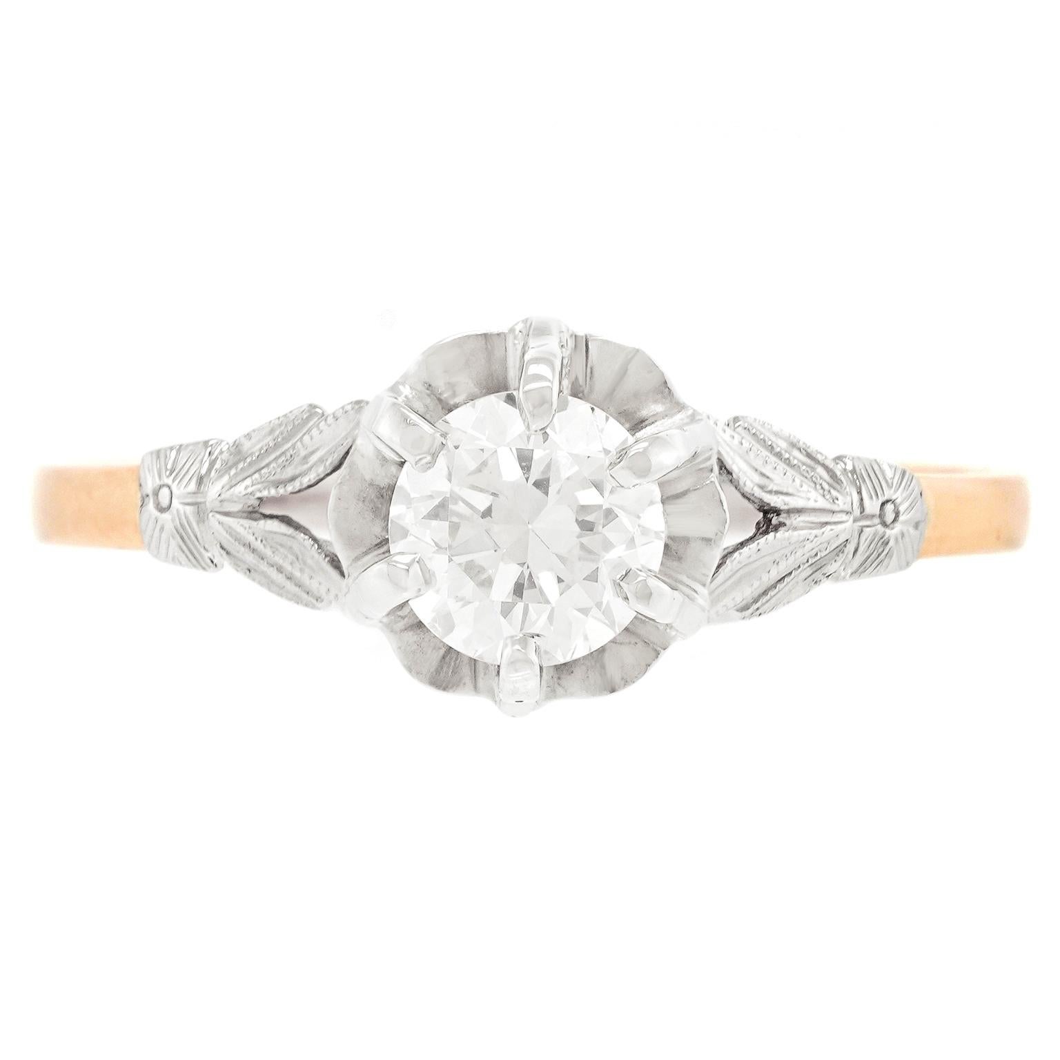 Round Cut Art Deco Diamond Engagement Ring For Sale