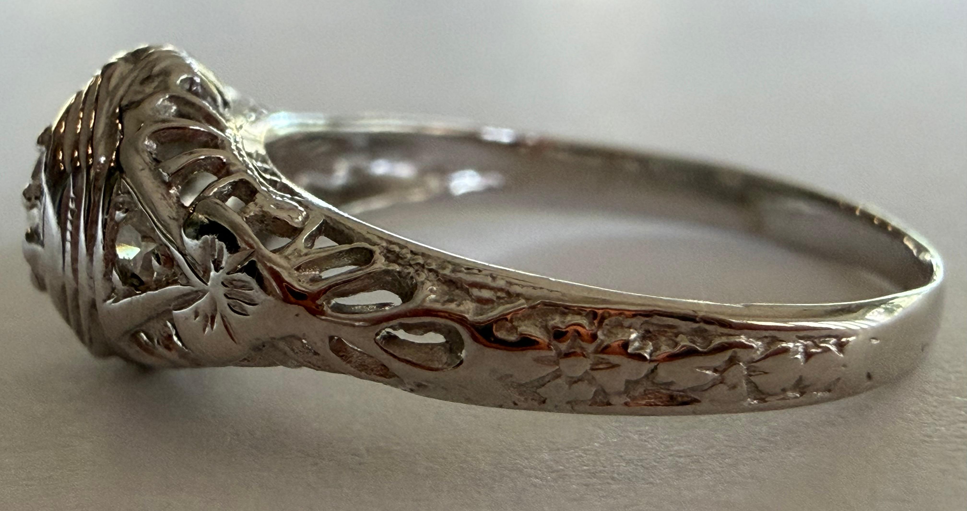 Taille vieille Europe Bague de fiançailles Art déco en diamants en vente