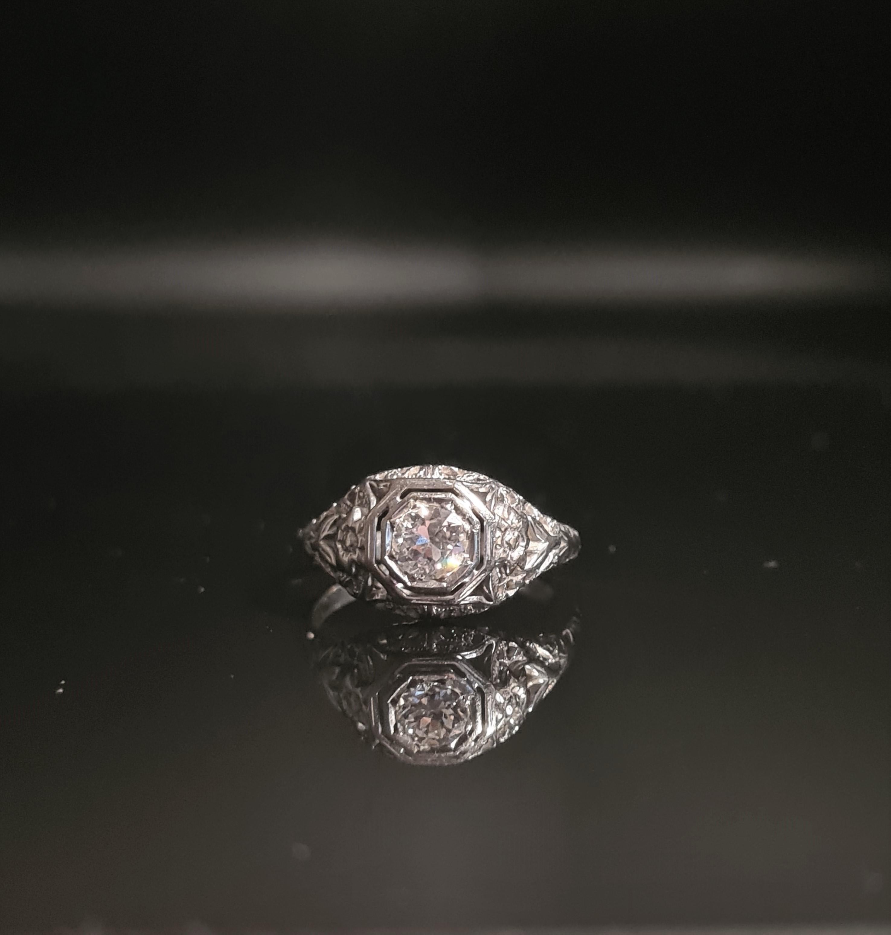 Prächtiger Art Deco Diamant-Verlobungsring (Art déco)