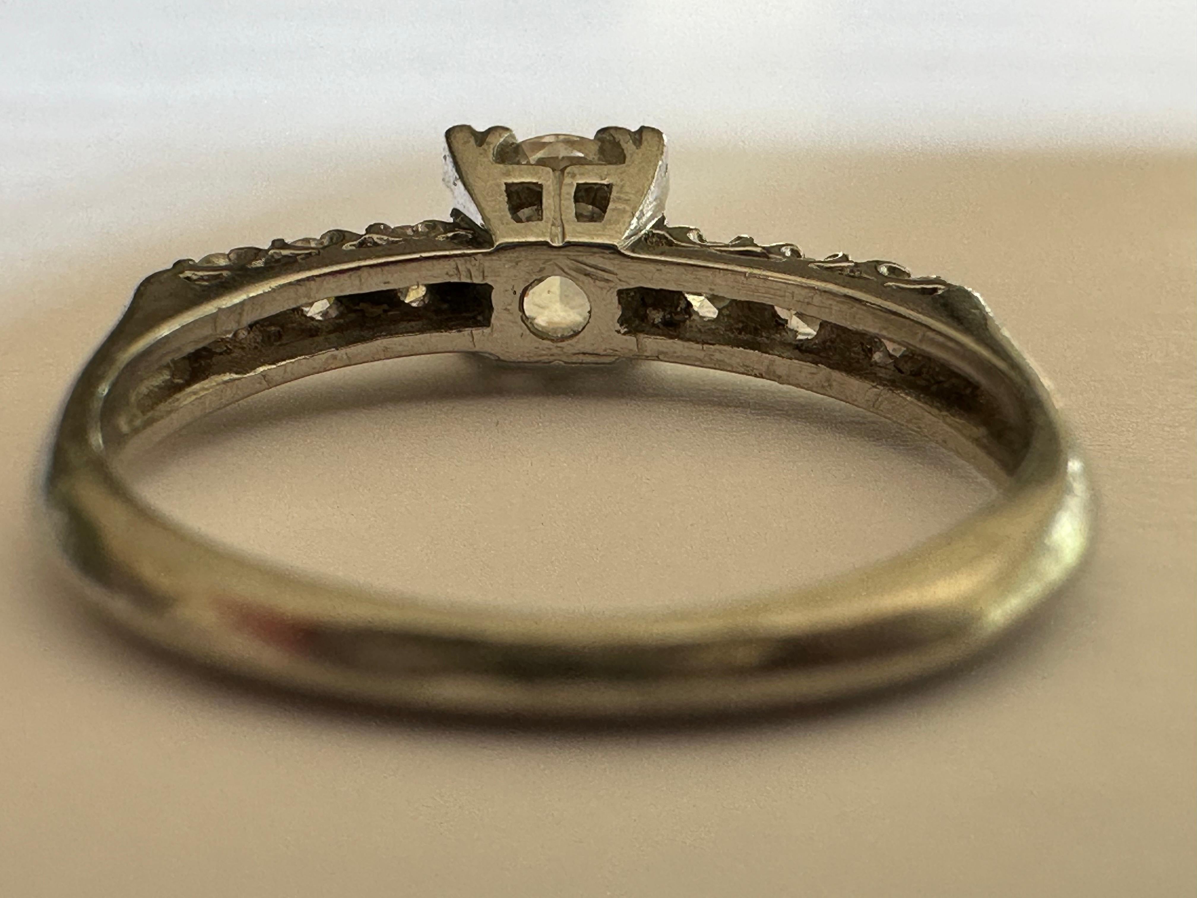 Bague de fiançailles Art déco en diamants Pour femmes en vente