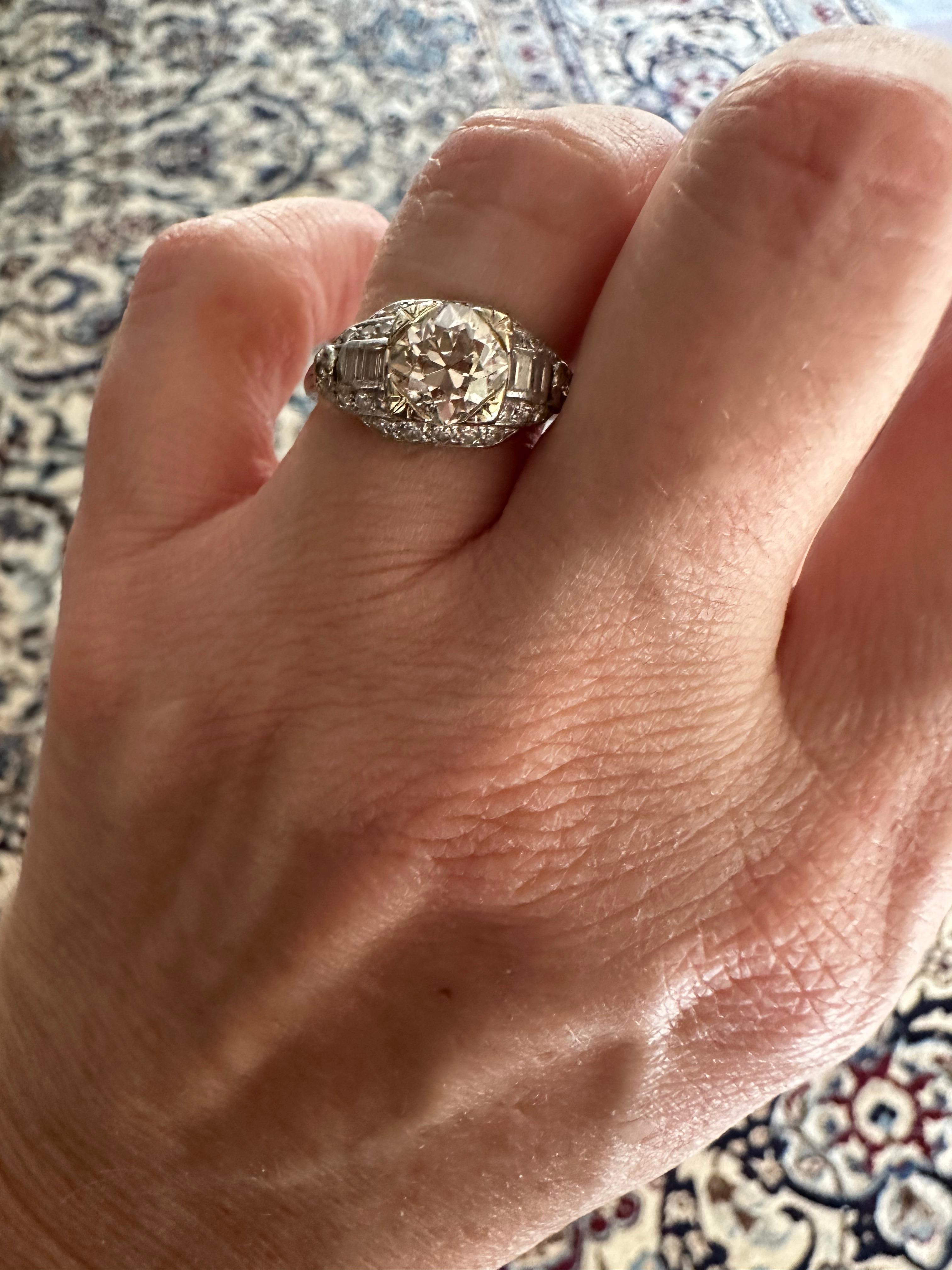Art Deco Diamond Engagement Ring  For Sale 1