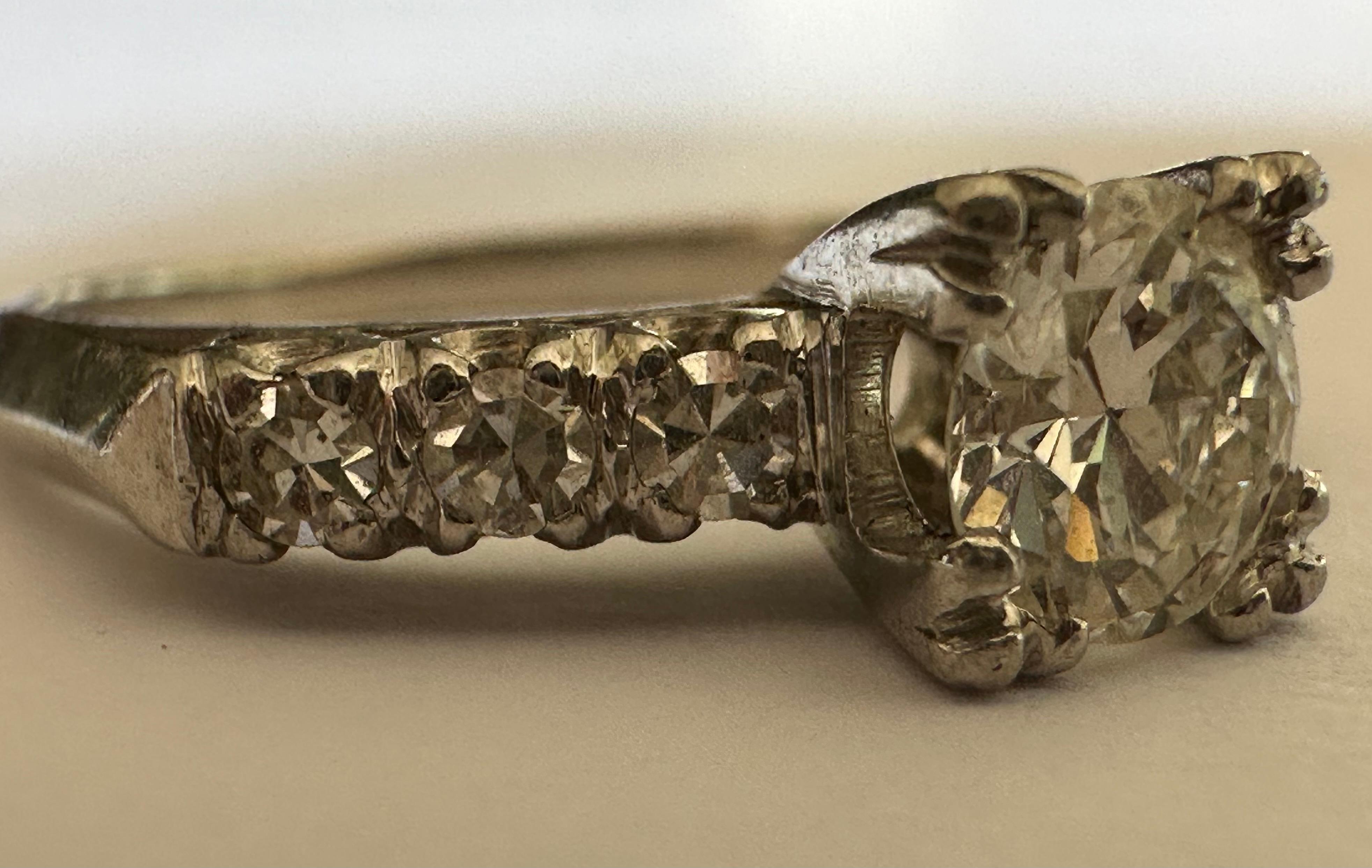 Bague de fiançailles Art déco en diamants en vente 2