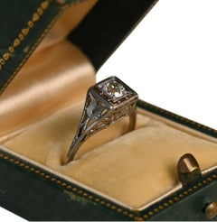 Platinum Art Deco Engagement Ring. Old European Cut Diamond Filigree Ring I VS2