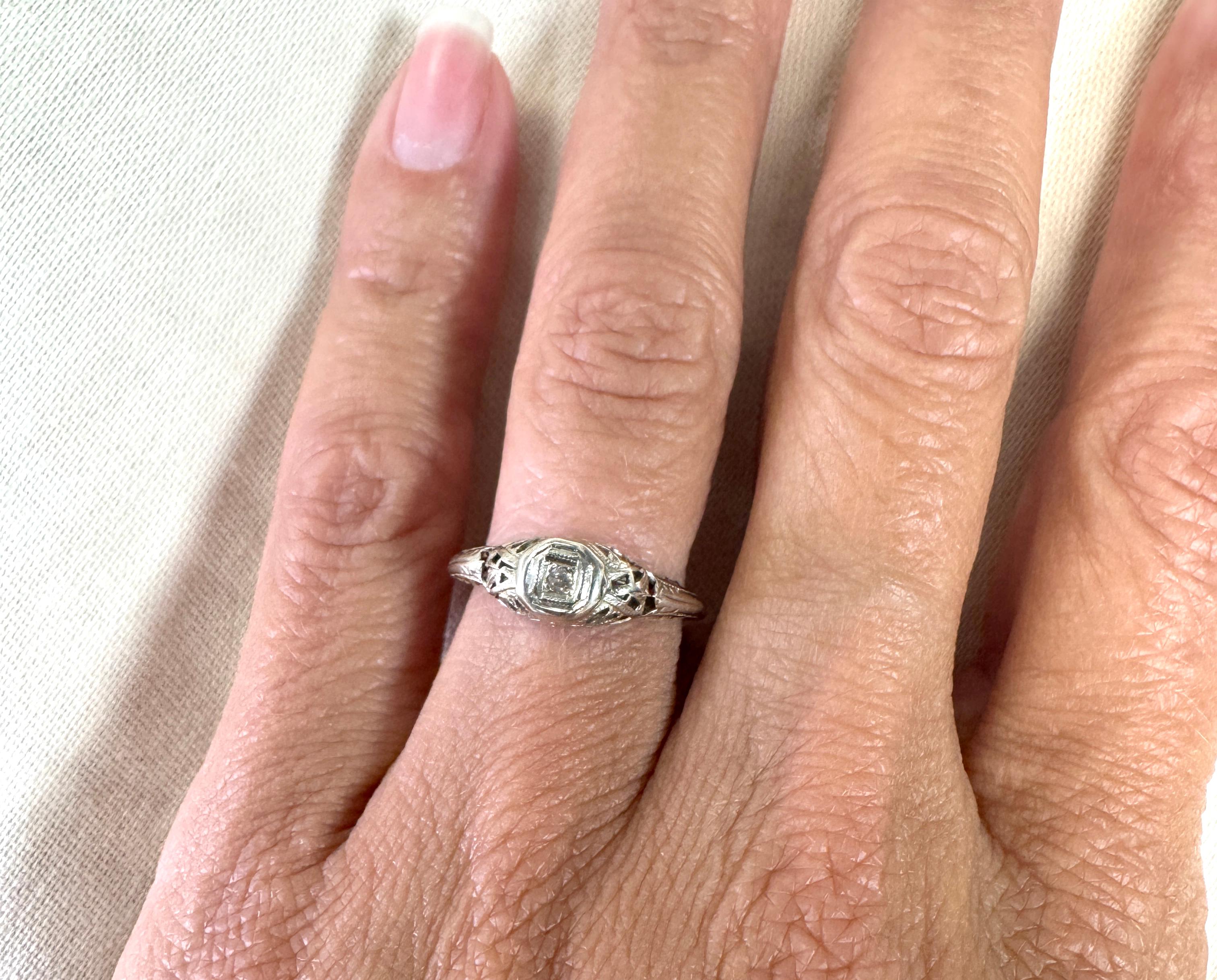 Art Deco Diamant-Verlobungsring Solitär Filigran Mined Original 1920-1930 14K im Zustand „Hervorragend“ im Angebot in Dearborn, MI