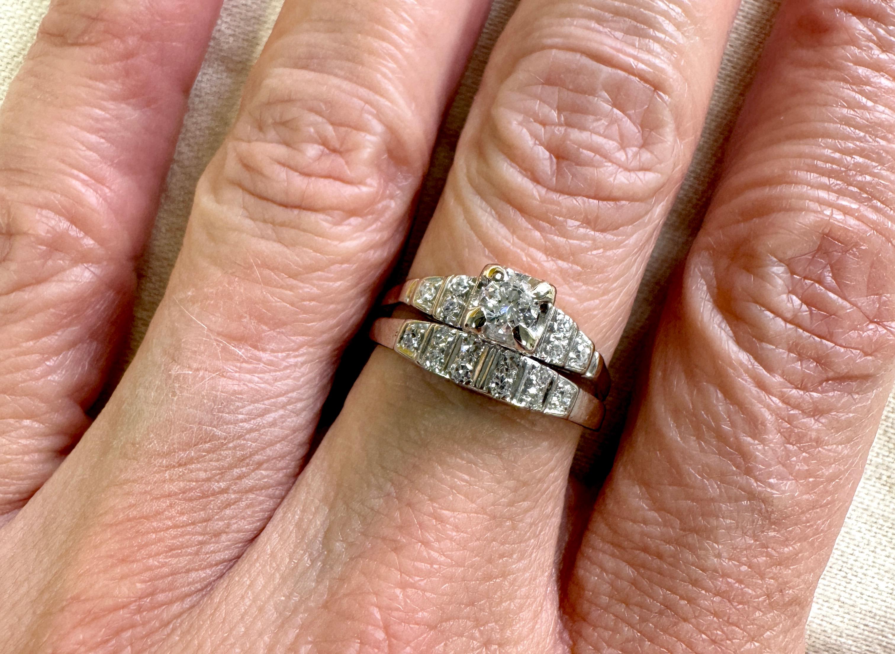 Anillo de compromiso de diamantes Art Déco Conjunto de anillo de boda Mined .55ct Original 1930-1940 en venta 2