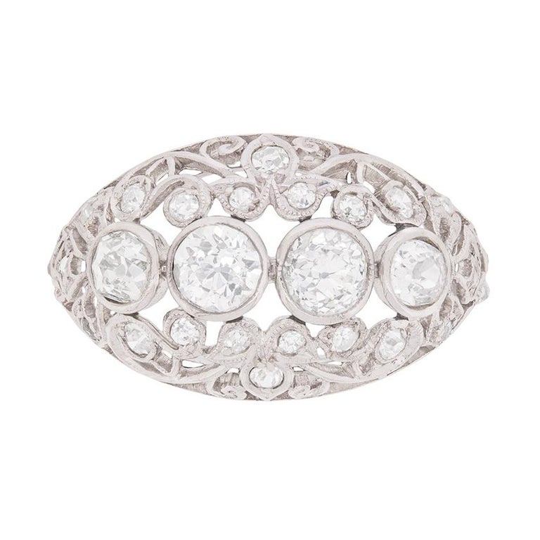 Art Deco Diamond Filigree Cluster Ring, circa 1920s For Sale at 1stdibs
