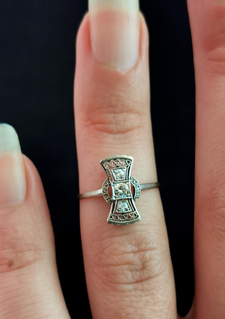 Art Deco Diamond Filigree Fan Ring, 18k Yellow Gold and Platinum at 1stDibs