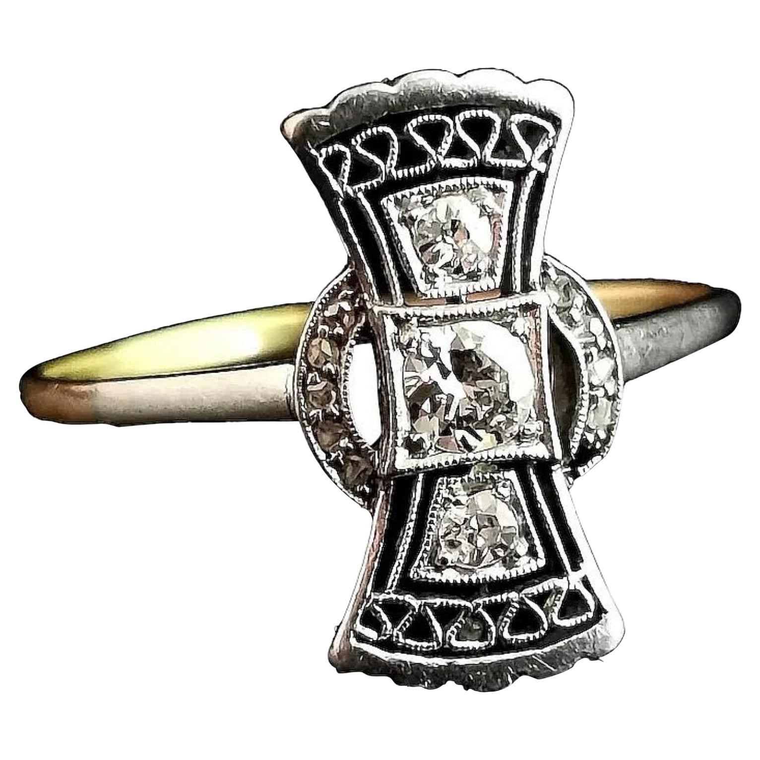 Bague éventail Art déco en filigrane de diamants, or jaune 18 carats et platine