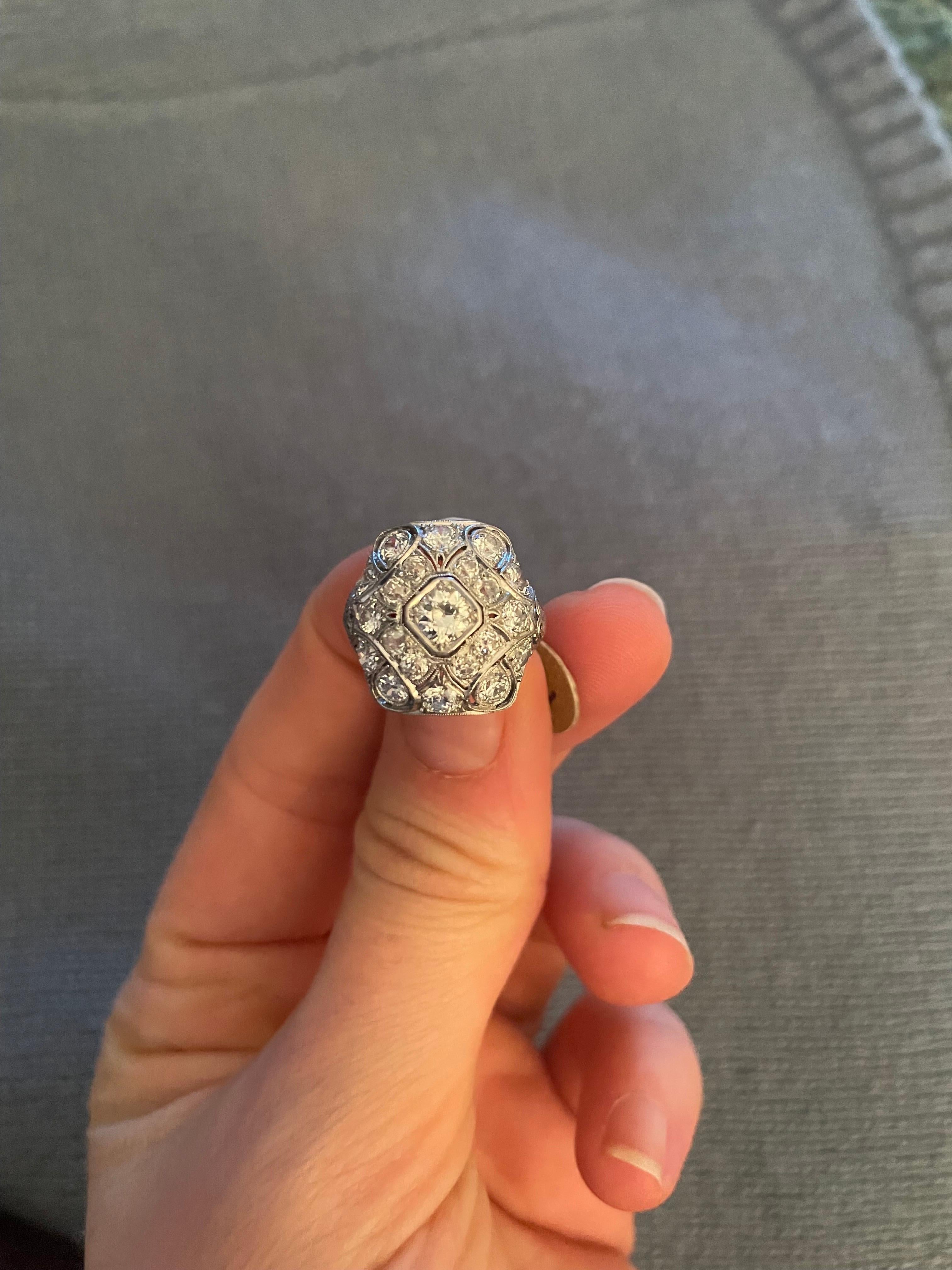 Art Deco Diamond Filigree Ring 1.50 Carats Platinum 5.2 Grams For Sale 8