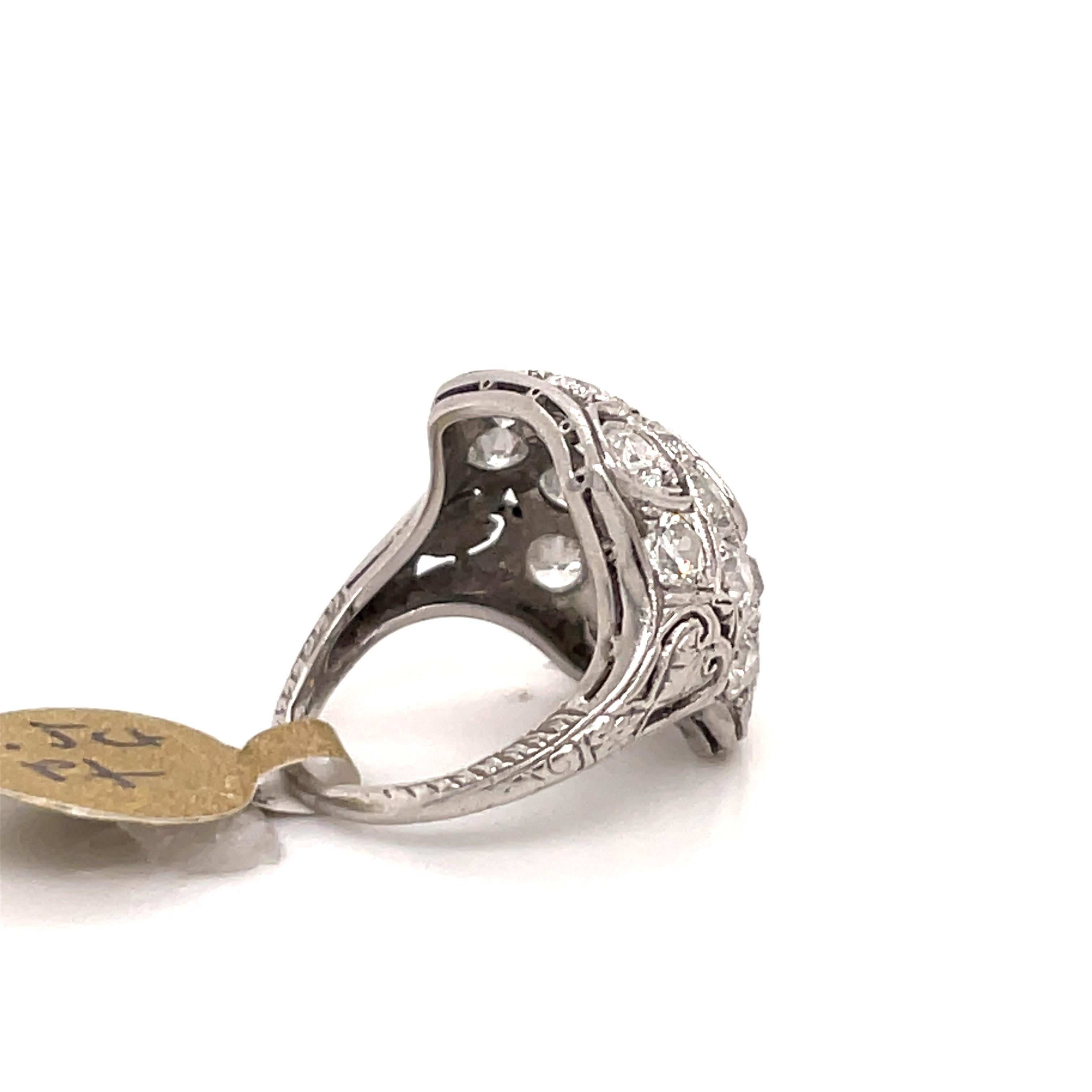 Art Deco Diamond Filigree Ring 1.50 Carats Platinum 5.2 Grams For Sale 2