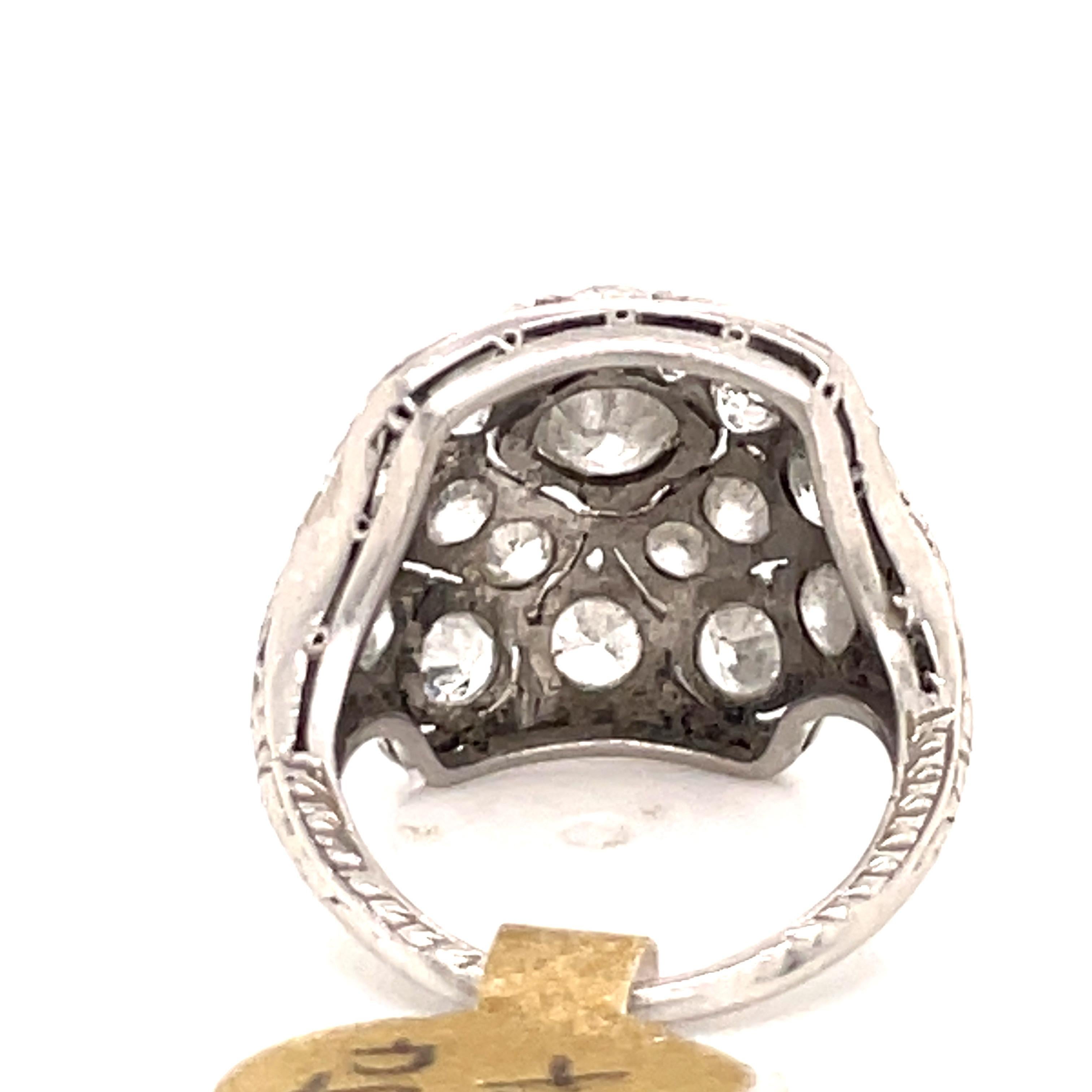 Art Deco Diamond Filigree Ring 1.50 Carats Platinum 5.2 Grams For Sale 3