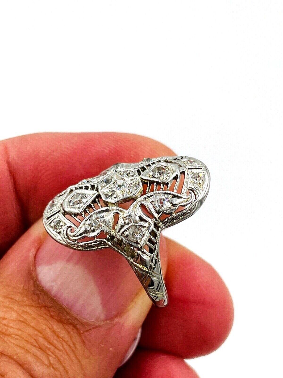 Art Deco Diamond Filigree White Gold Platinum Ring In Good Condition For Sale In Los Angeles, CA