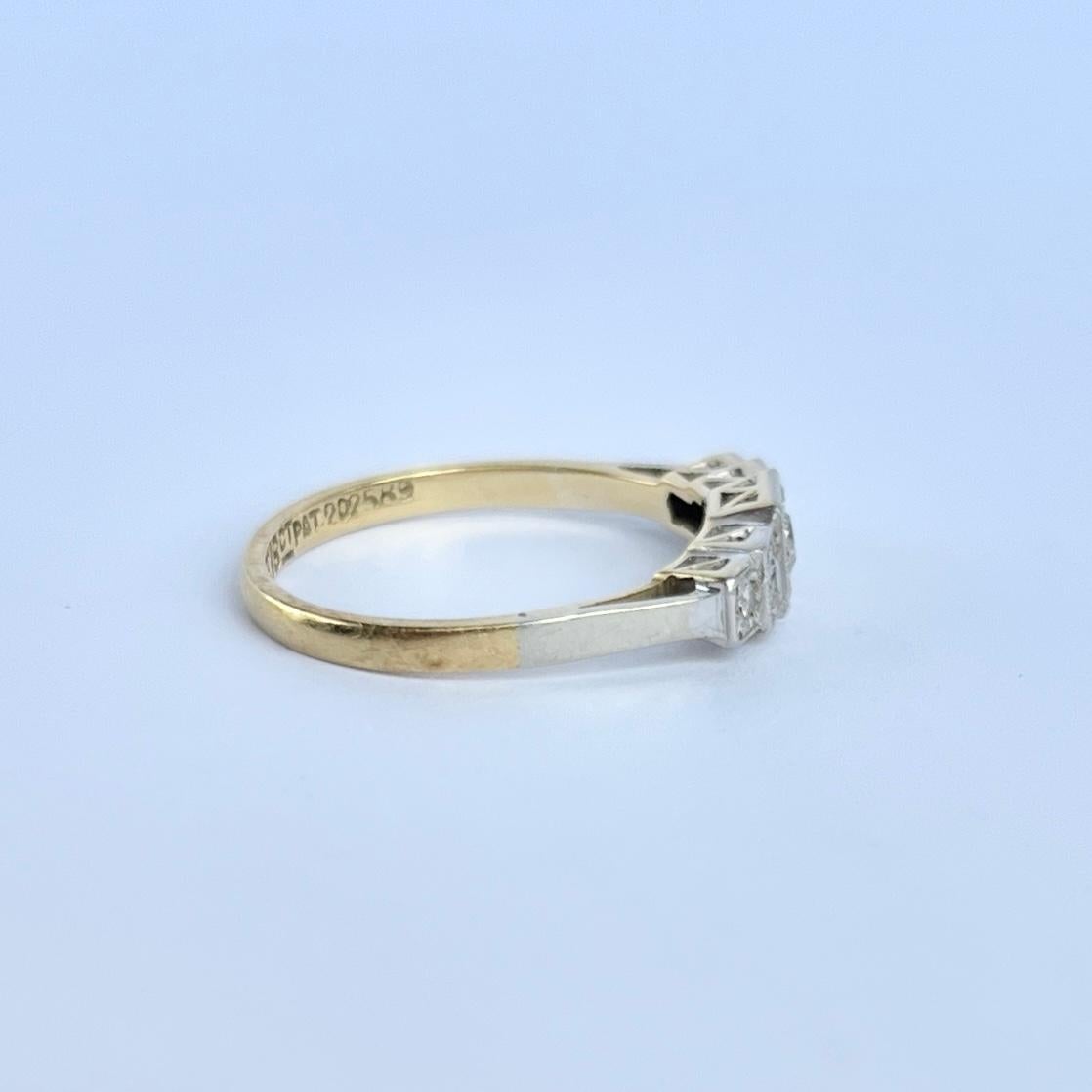 Art Deco Diamond Five-Stone 18 Carat Gold Ring In Good Condition In Chipping Campden, GB