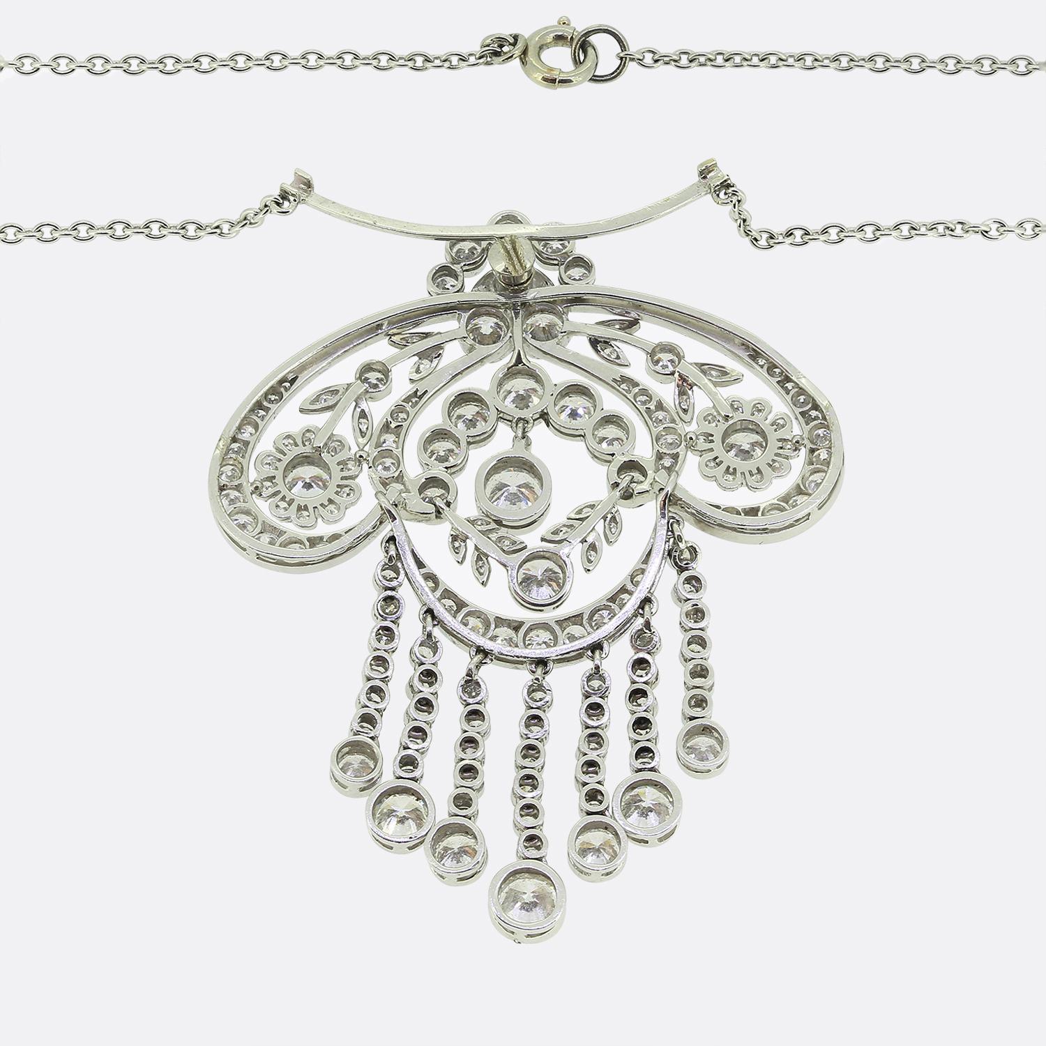 Art Deco Diamond Floral Drop Pendant Necklace In Good Condition For Sale In London, GB