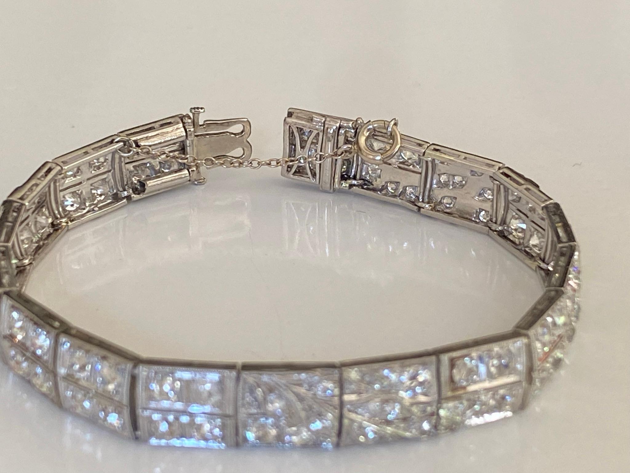 Women's Art Deco Diamond Flower Link Bracelet  For Sale