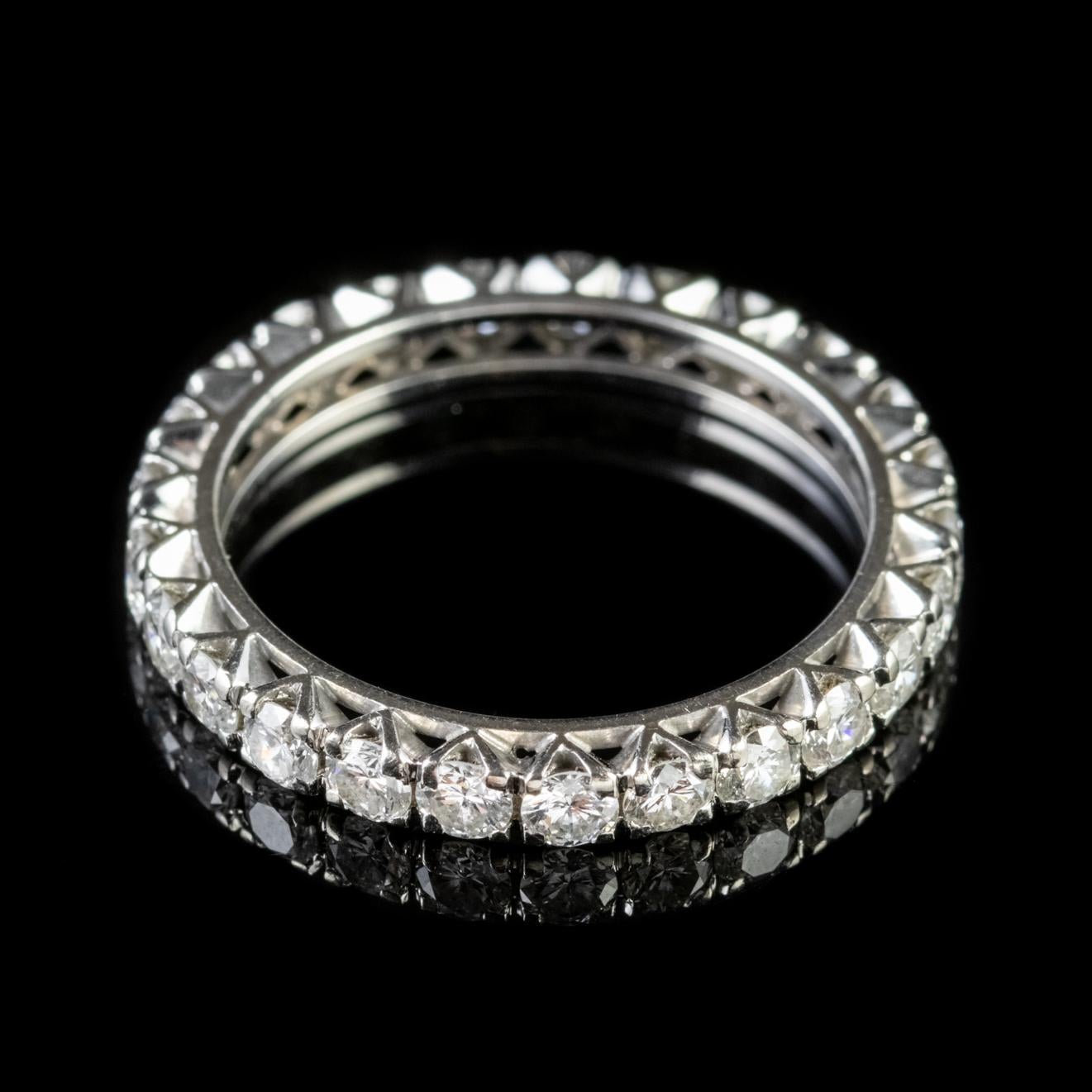 A stunning Art Deco full eternity ring lined with superb SI1 clarity Diamonds which sparkle with immense beauty around the outer circumference totalling to approx. 1.70ct. 

Eternity rings have been given as a love token throughout history with