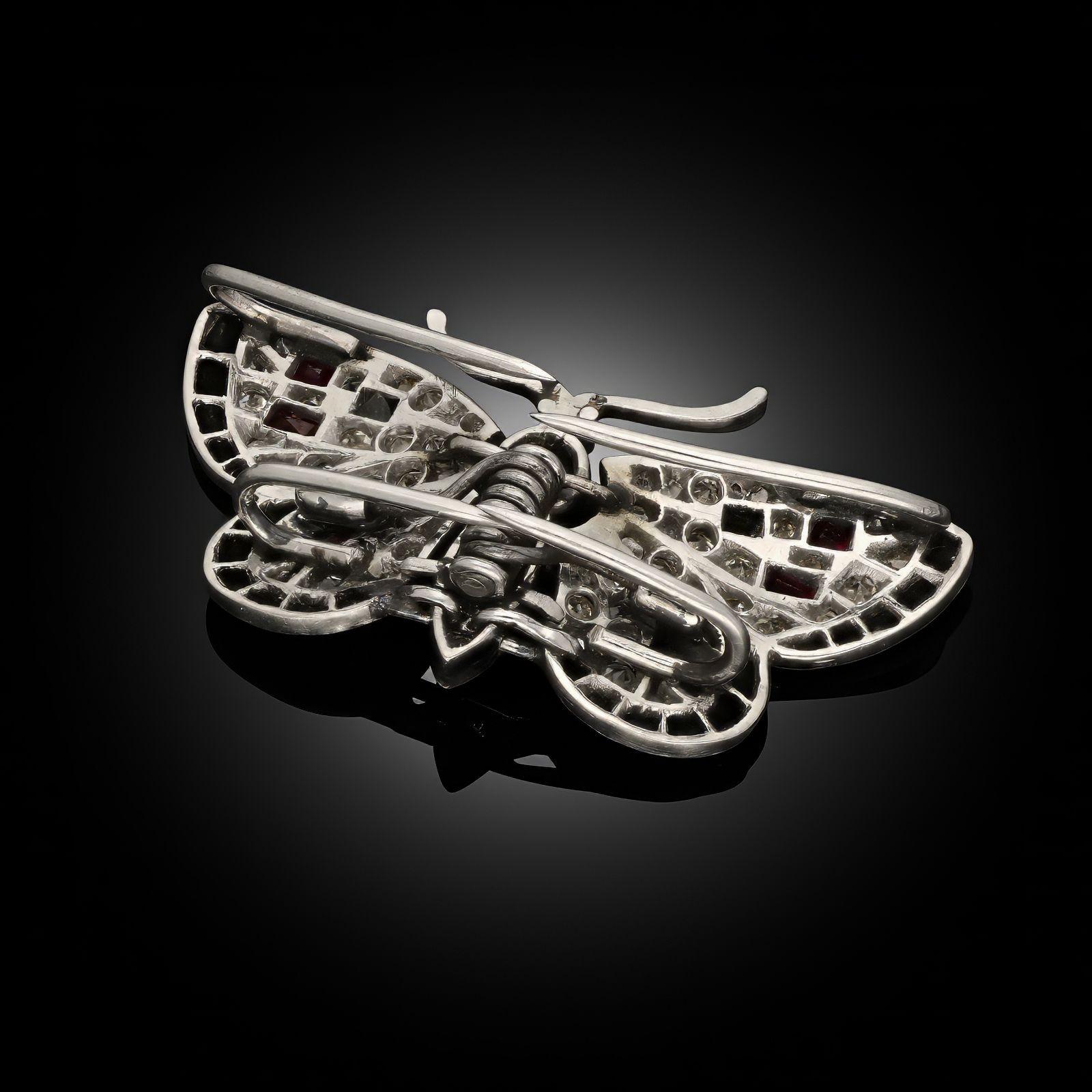 Brilliant Cut Art Deco Diamond & Gemset Butterfly Brooch circa 1925 For Sale