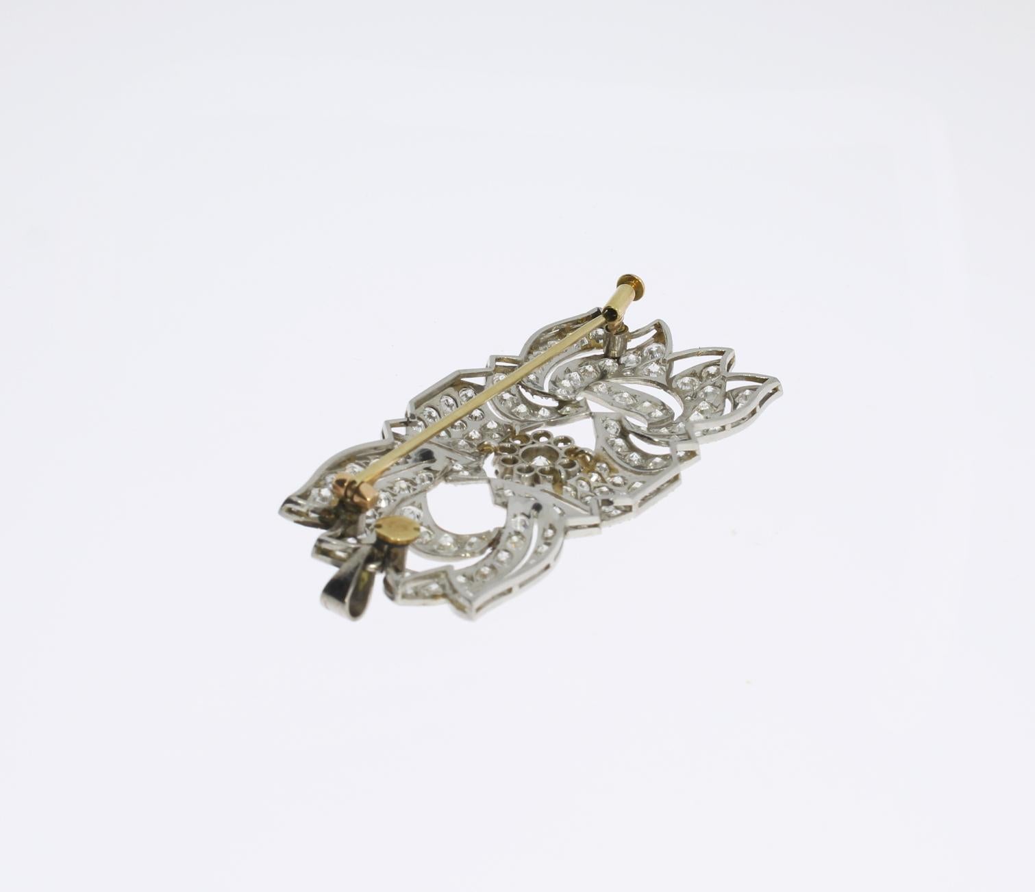 Art Deco Diamond Gold Brooch Pendant In Excellent Condition For Sale In Berlin, DE
