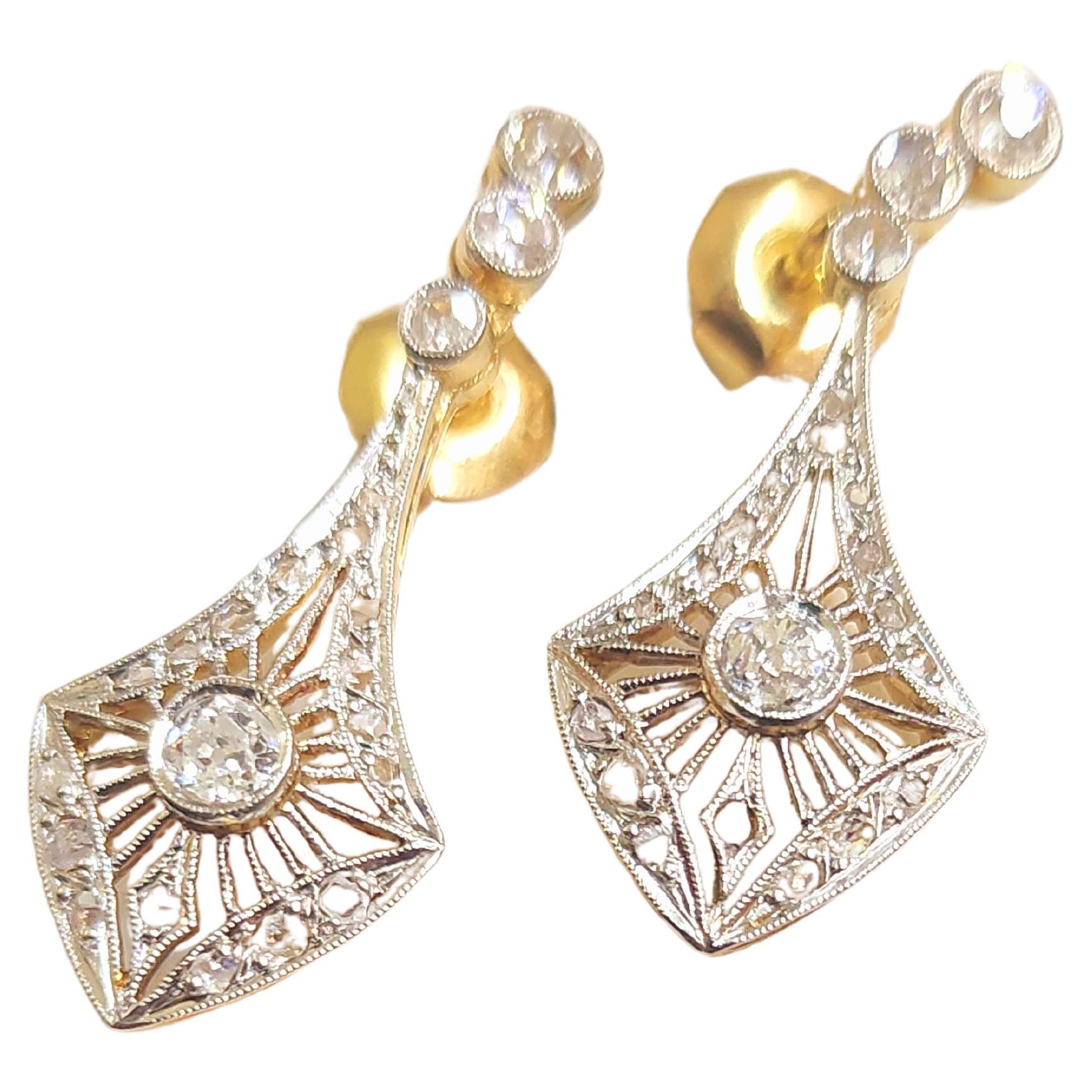 Art Deco Diamond Gold Earrings In Excellent Condition For Sale In Cairo, EG