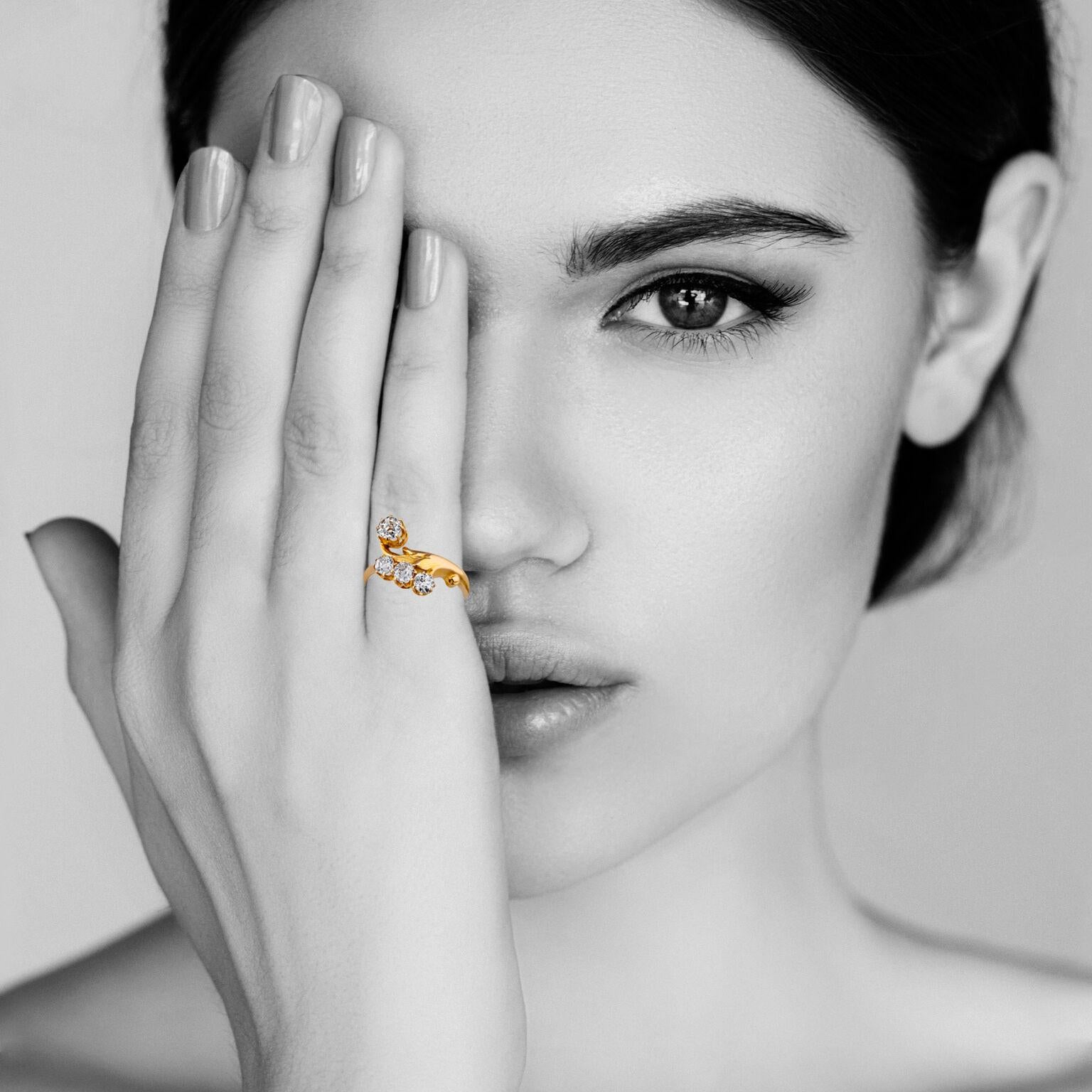 Women's Art Deco Diamond Gold Floral Ring