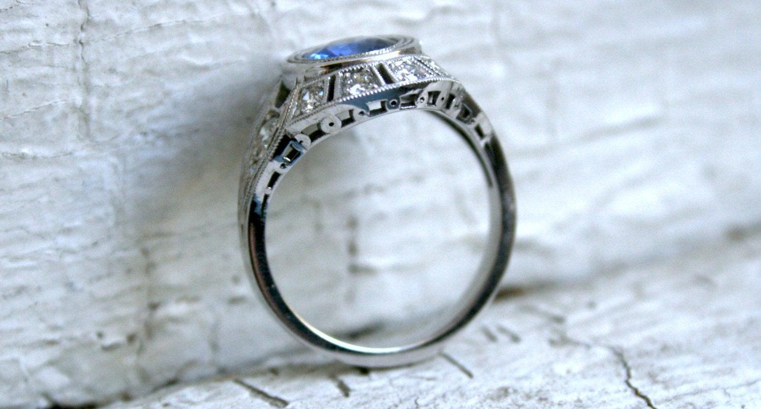 Art Deco Style Diamond Halo Sapphire Ring Wedding Ring in 14 Karat White Gold In New Condition For Sale In San Francisco, CA