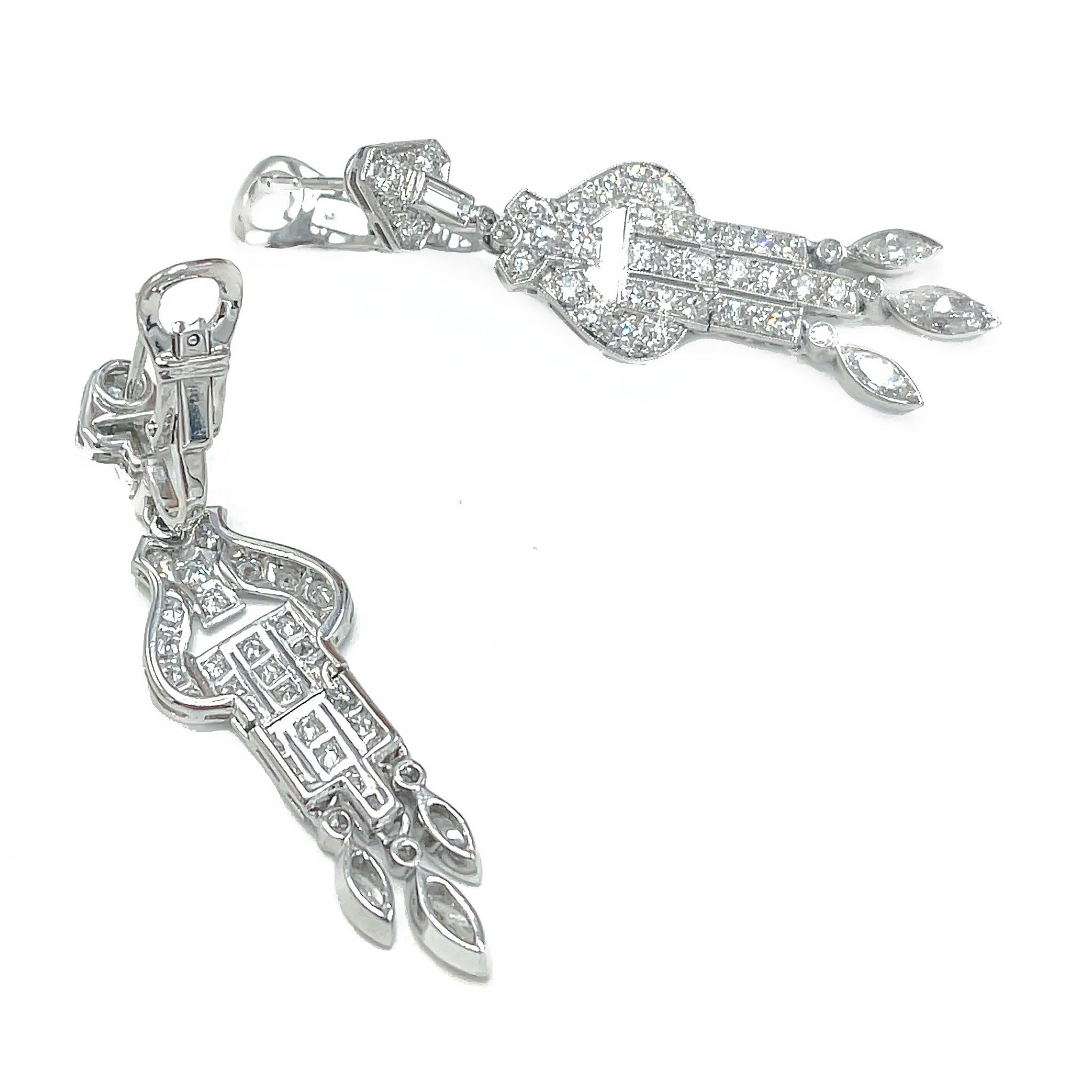 Art Deco Diamond Hanging Earrings In Excellent Condition For Sale In New York, NY