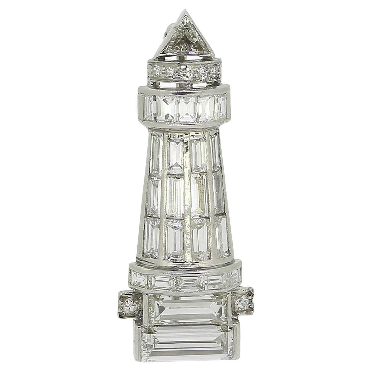 Broche phare Art déco avec diamants en vente