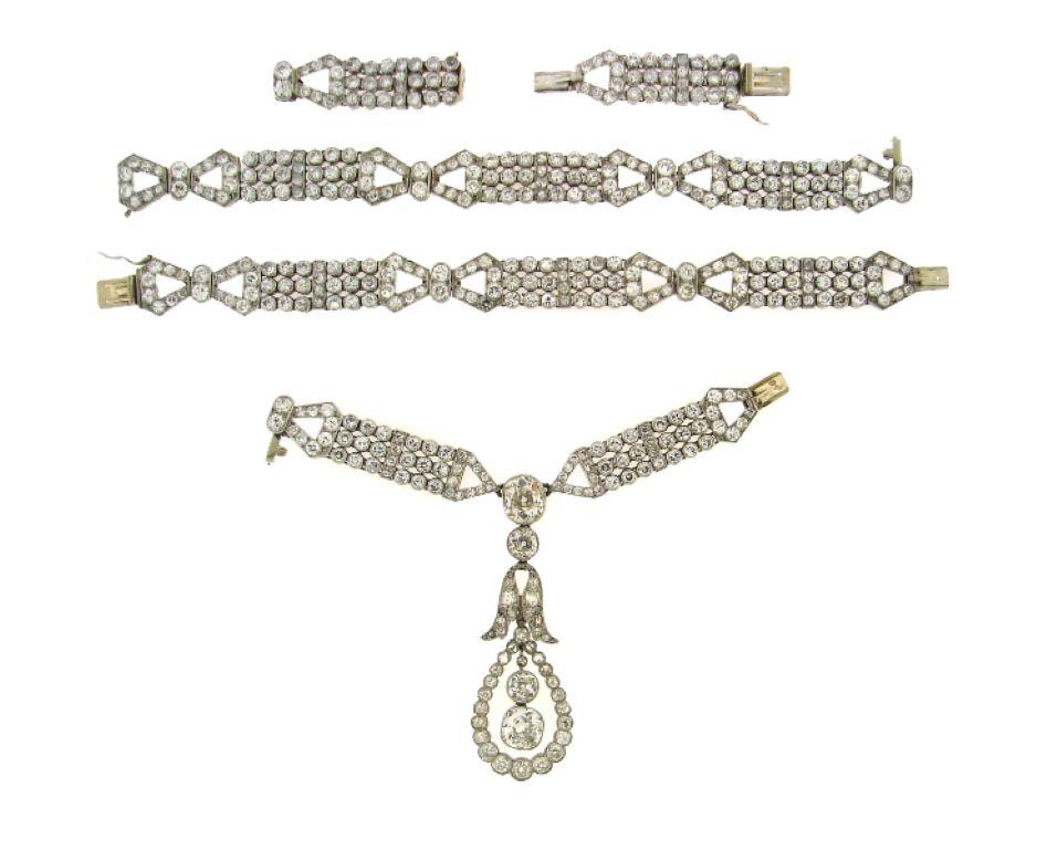 Taille coussin antique Art Deco Diamond Necklace Bracelets Platinum Choker Interchangeable en vente
