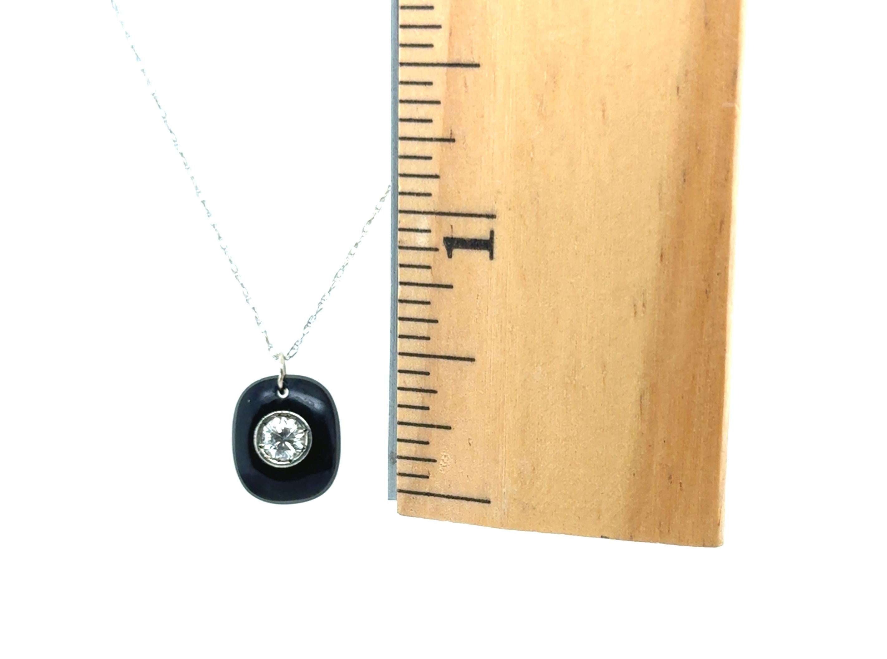 Ciondolo di Onice con Diamante Art Deco 14K Antico .35ct Originale 1930's-1940's In condizioni ottime in vendita a Dearborn, MI