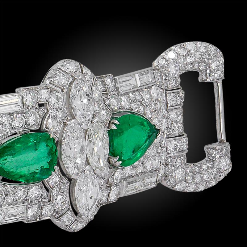 Art Deco Diamond Pear-Shaped Emerald Platinum Bracelet In Good Condition In New York, NY