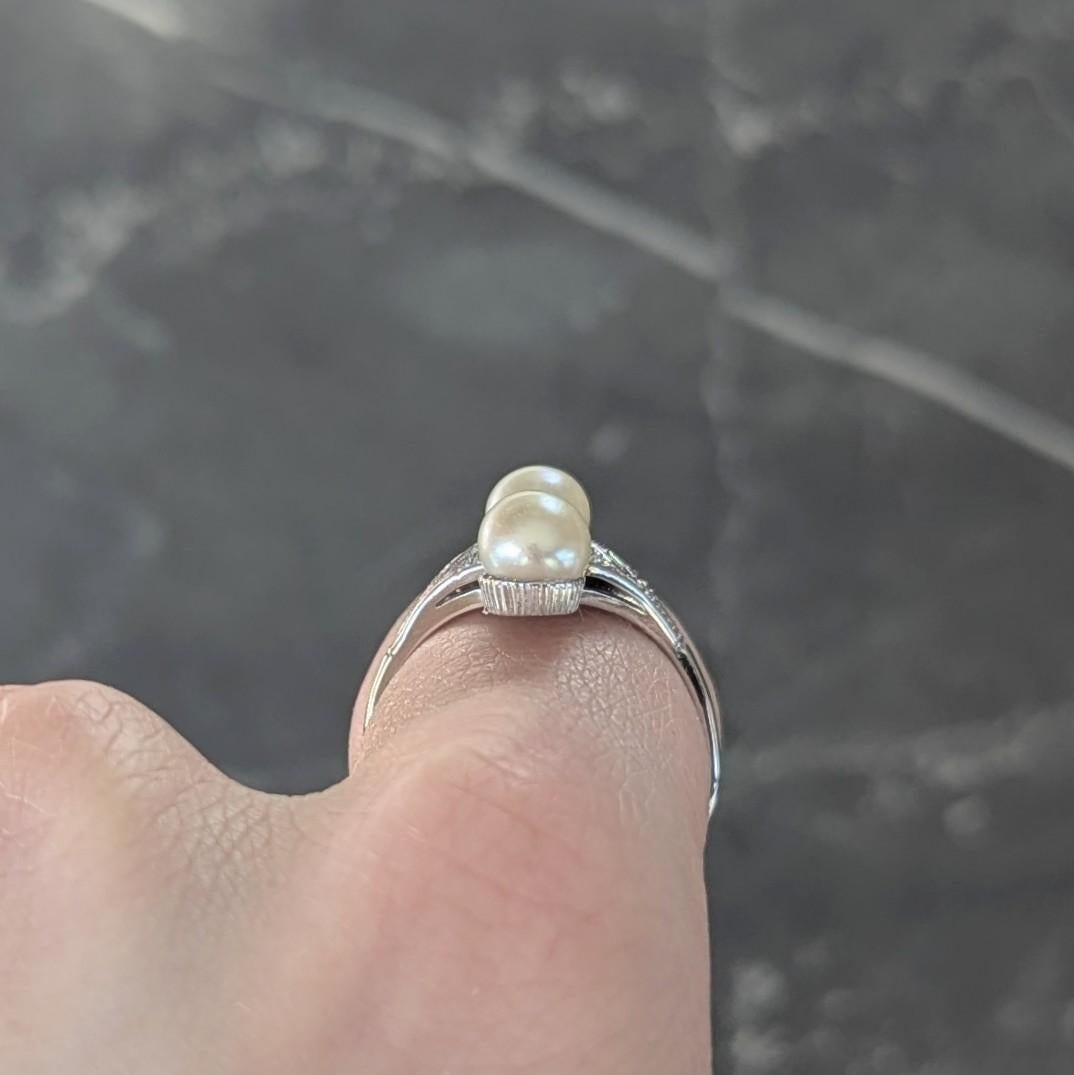 Art Deco Diamond Pearl 14 Karat White Gold Vintage Foliate Navette Dinner Ring For Sale 5